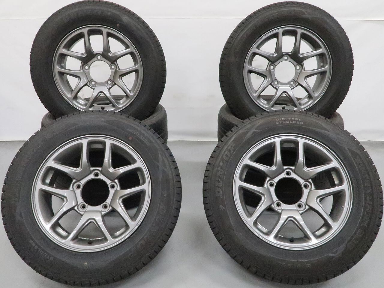 ジムニー純正 DUNLOPスタッドレス 16インチ ホイールセット JB64 4本 スズキ JB64W ジムニー 純正 16インチ 5.5J +22 5H 139.7