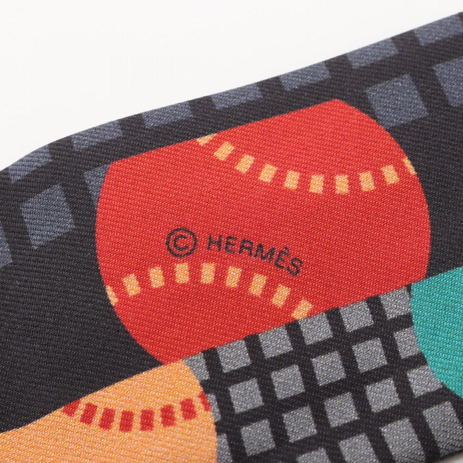エルメス HERMES スカーフ ツイリー BALLES DE TENNIS リボン シルク