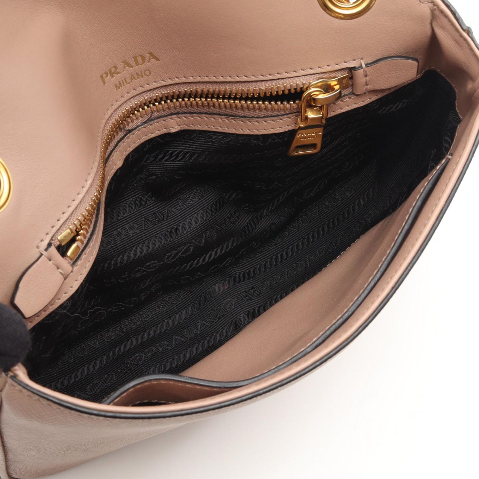 プラダ PRADA ショルダーバッグ フラップ ピンクベージュ サフィアーノ 