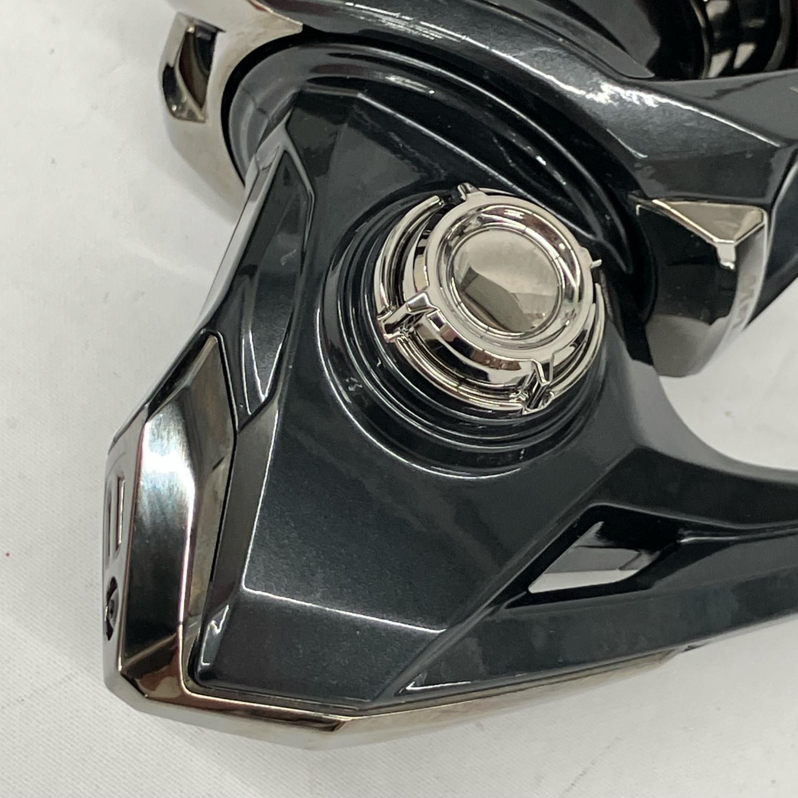 SHIMANO シマノ スピニングリール 24ヴァンフォード4000XG ハンドル欠品 047113 SHIMANO シマノ スピニングリール 24ヴァンフォード4000XG ハンドル欠品 047113
