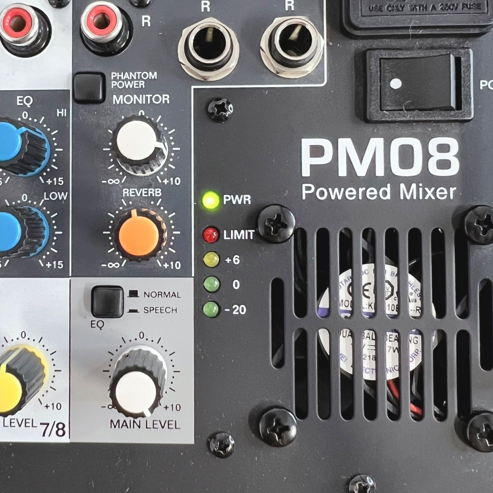 通電確認済】Classic Pro PM08 ミキサー PA機器 - メルカリ