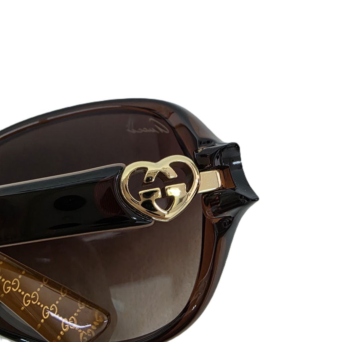 GUCCI グッチ インターロッキング GG ハート スモークグラデーション