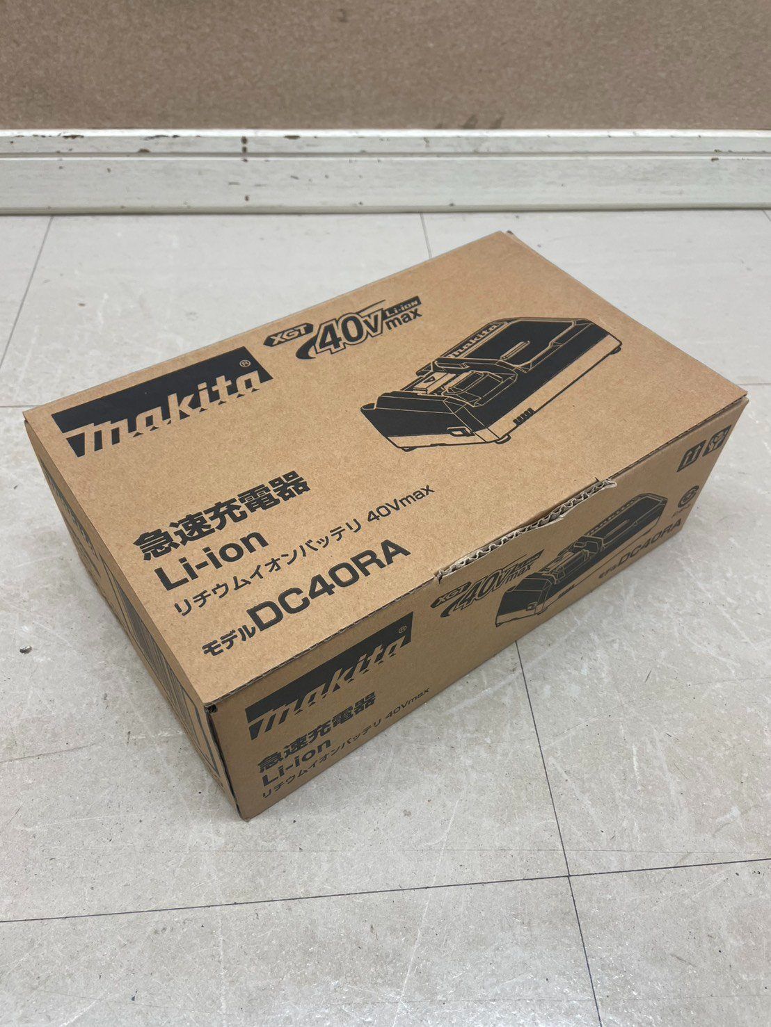 マキタ 40Vmax 急速充電器 DC40RA 箱付 リチウムイオンバッテリー対応 充電器 純正