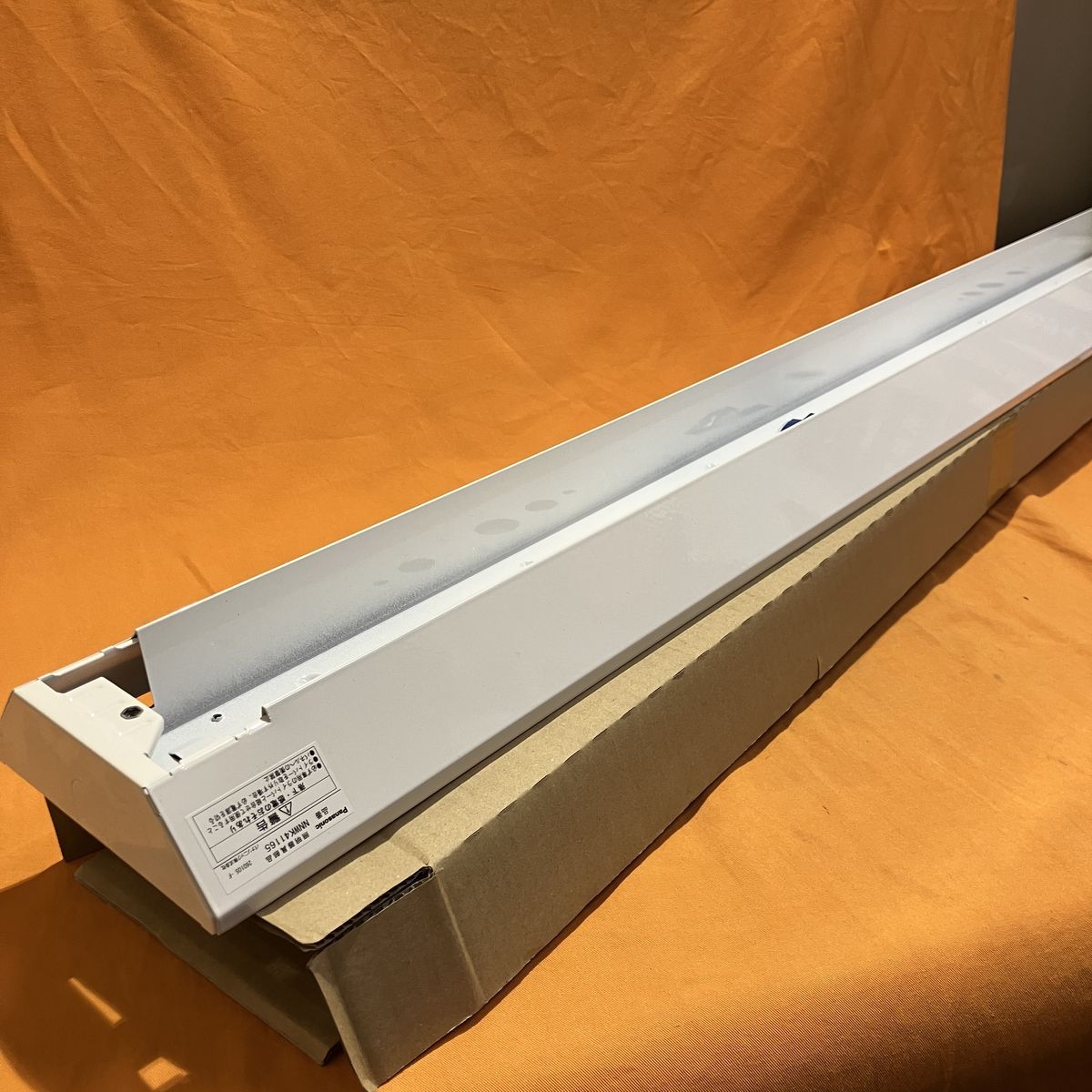 防湿防雨型ベースライト本体 パナソニック NNWK41165 40形 天井直付型