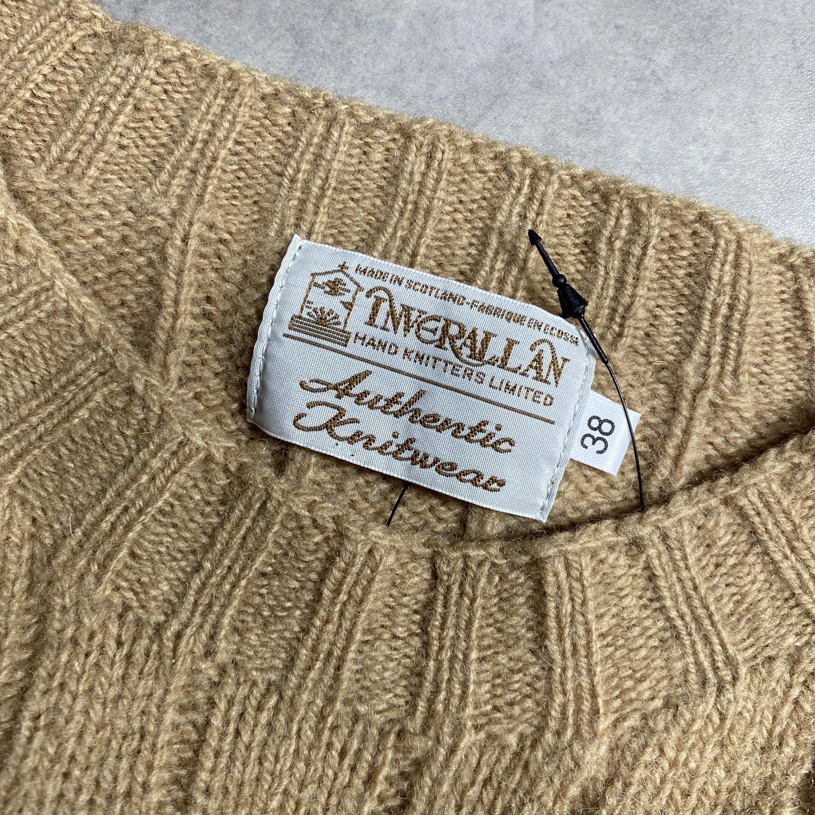GQ5744◇INVERALLAN：ニットセーター◇38◇ベージュ系 インバーアラン 