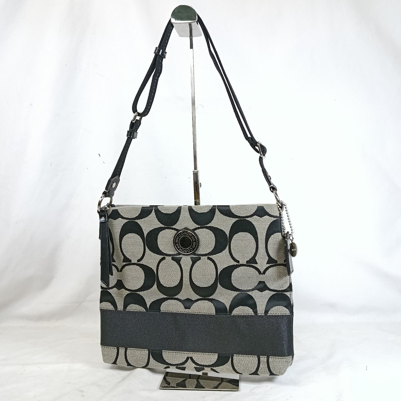 美品 COACH コーチ シグネチャー ショルダーバッグ 斜め掛け F19220 