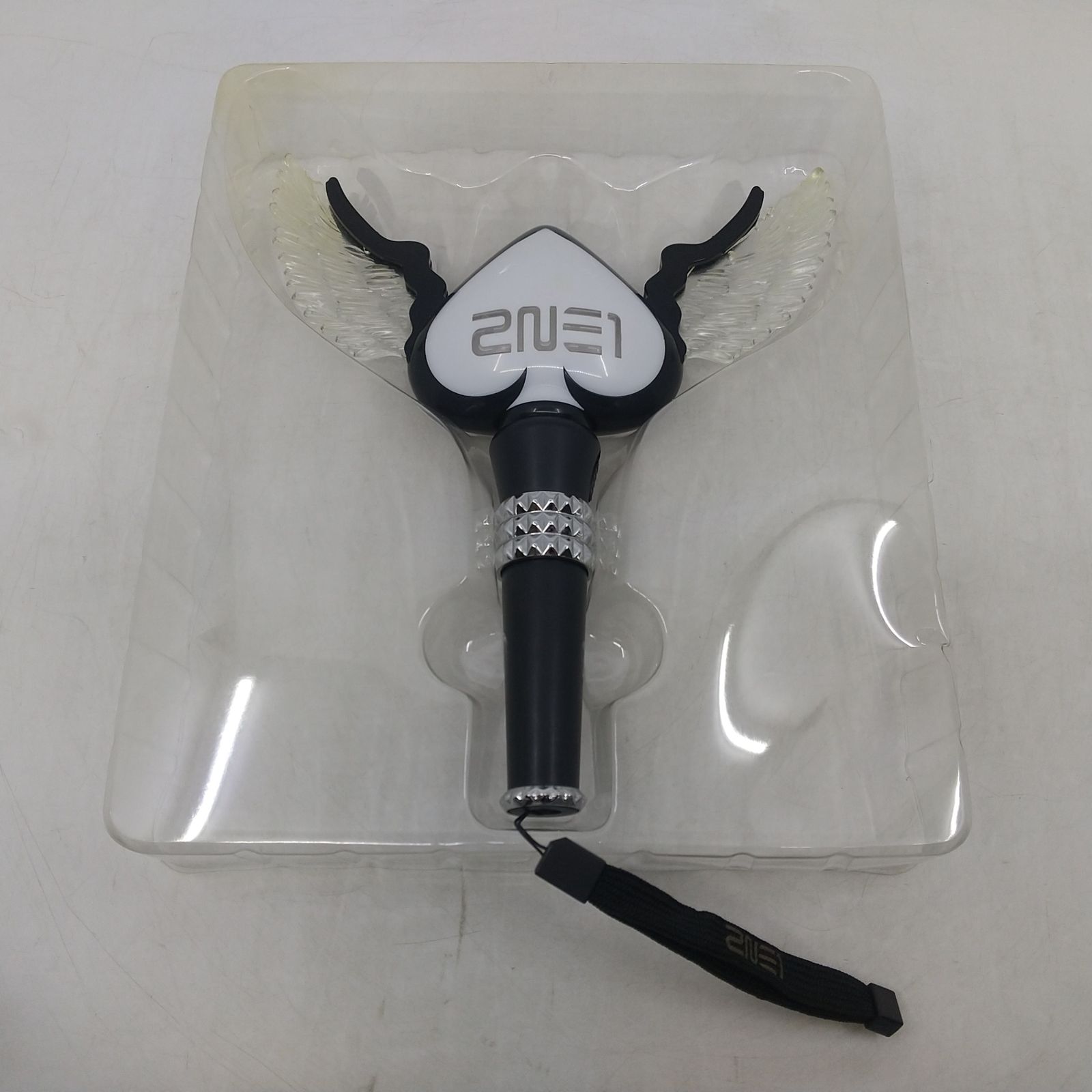動作未確認】2NE1 ペンライト 3点まとめ売り トゥエニィワン 韓国