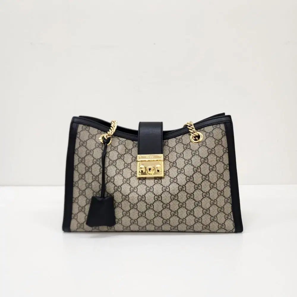 GUCCI グッチ GGキャンバス パッドロック ミディアム チェーン ショルダーバッグ