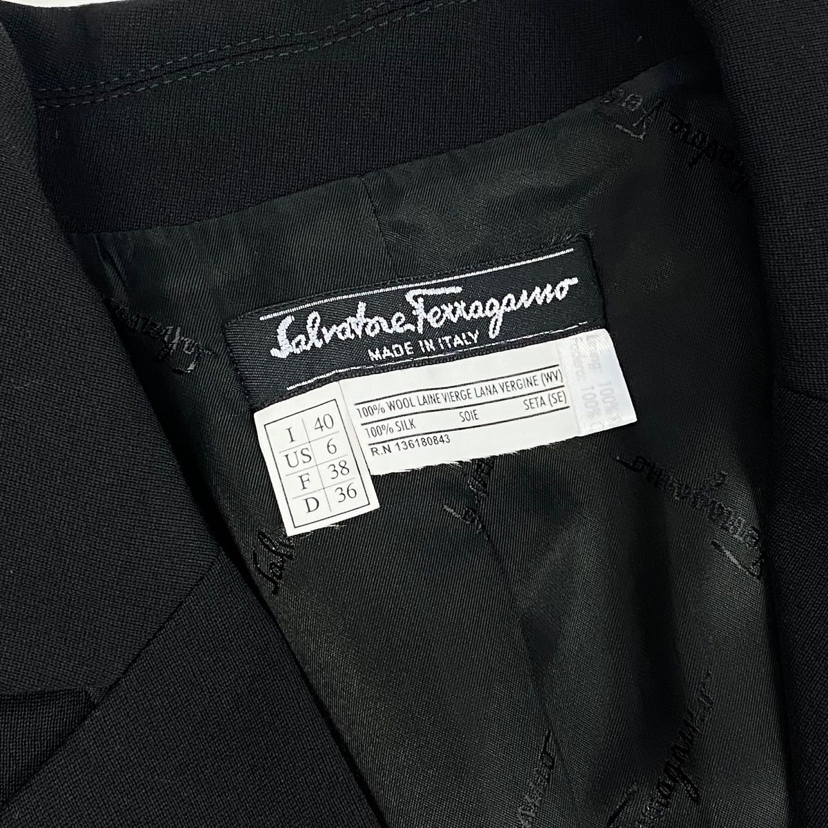レディース イタリア製【Salvatore Ferragamo】テーラードジャケット 40