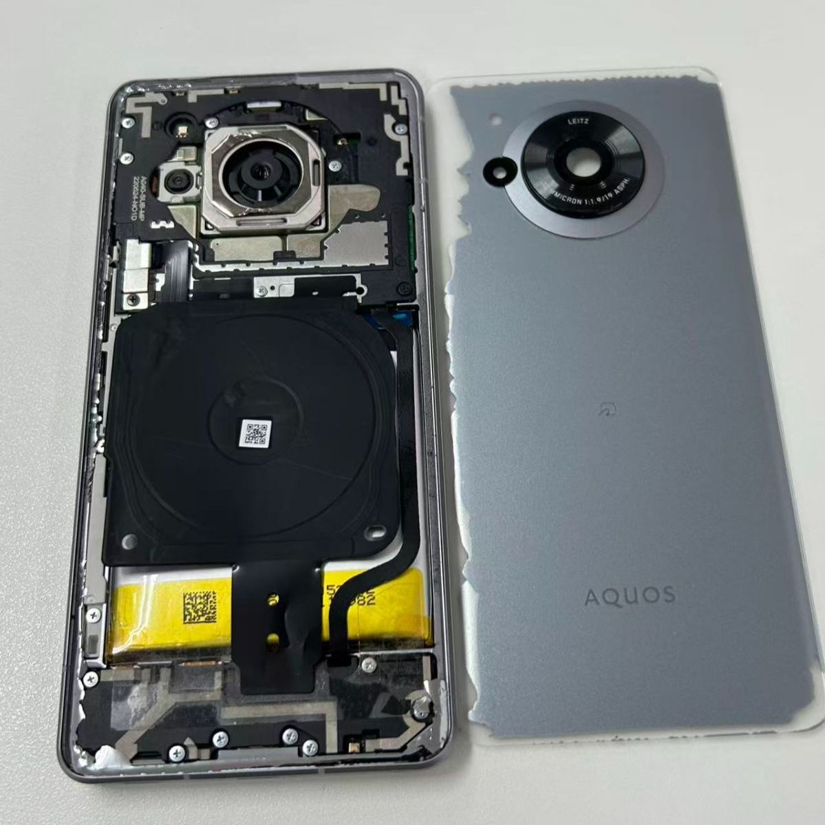SHARP AQUOS R7 256GB ジャンク ジャンク】AQUOS R7 256GB シルバー - メルカリ
