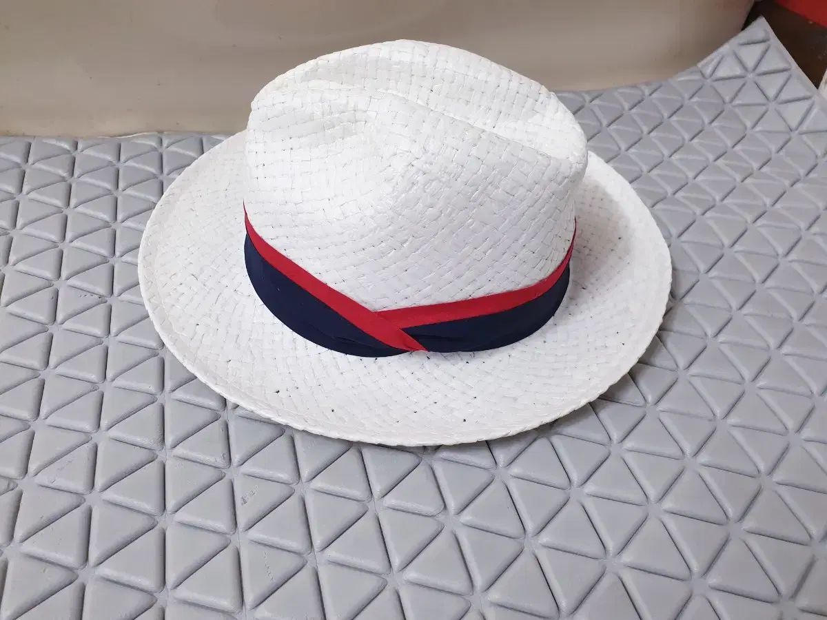 新品 レディース ラフィア 麦わら ビーチ バカンス パナマハット FEDORA(フェドラ) ラタン 王 골 帽子