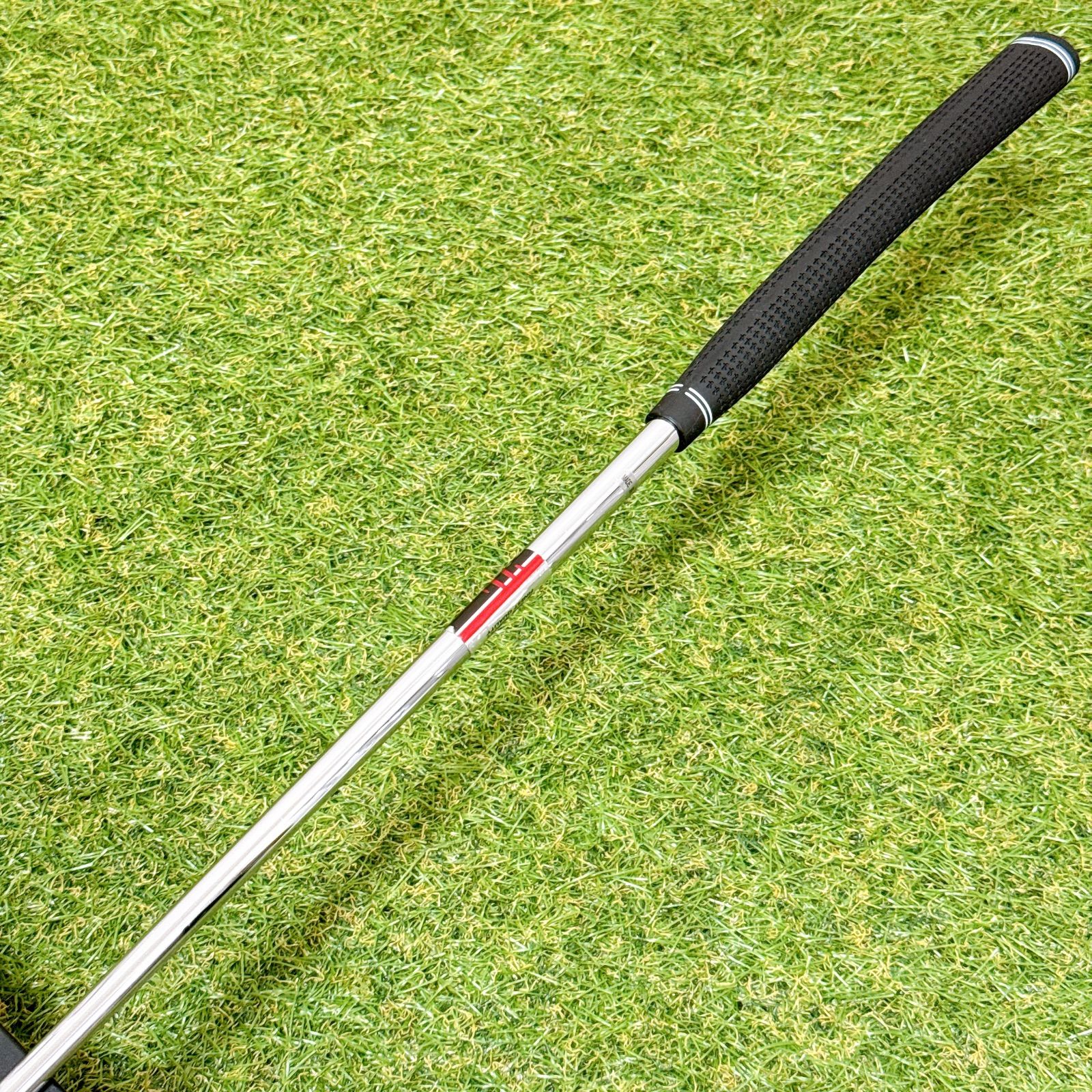 グリップ新品】オデッセイ ホワイトホット XG セイバートゥース パター
