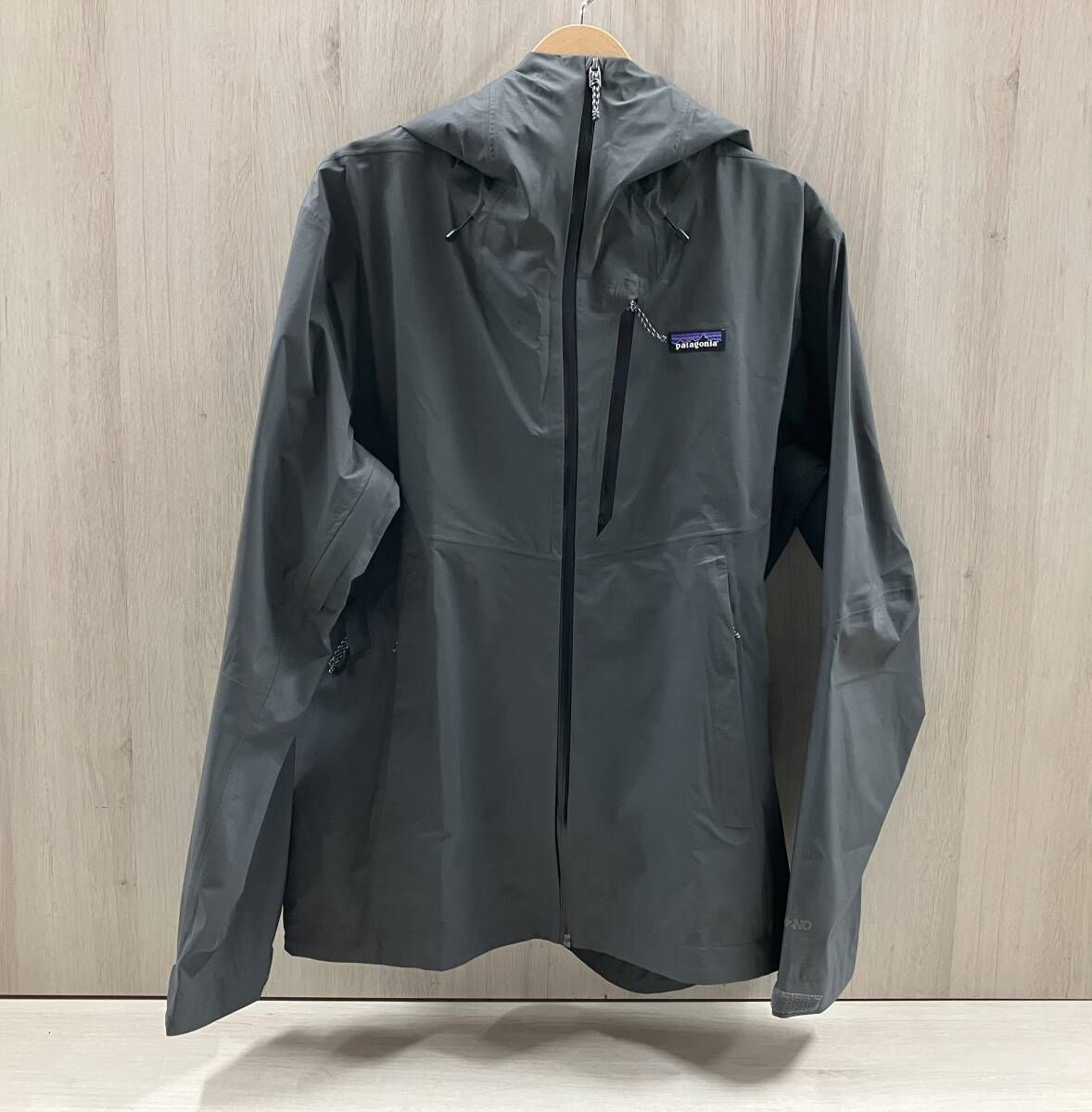 patagonia 85415FA25 グラナイト・クレスト・レイン・ジャケット　Mサイズ　グレー　パタゴニア　