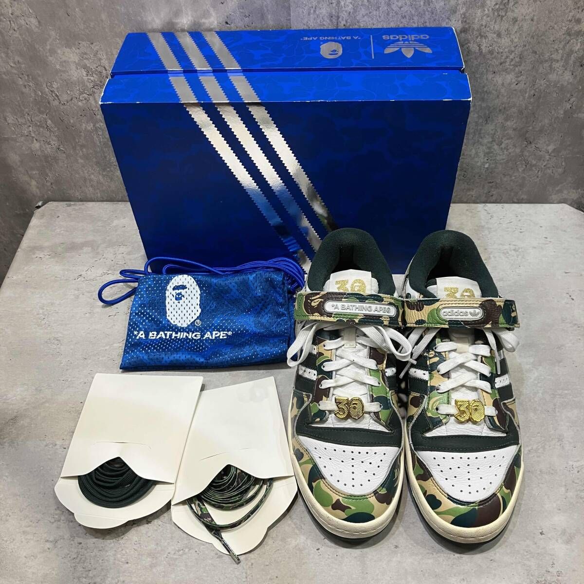 A BATHING APE × adidas スニーカー Forum 84 Low BAPE 30th