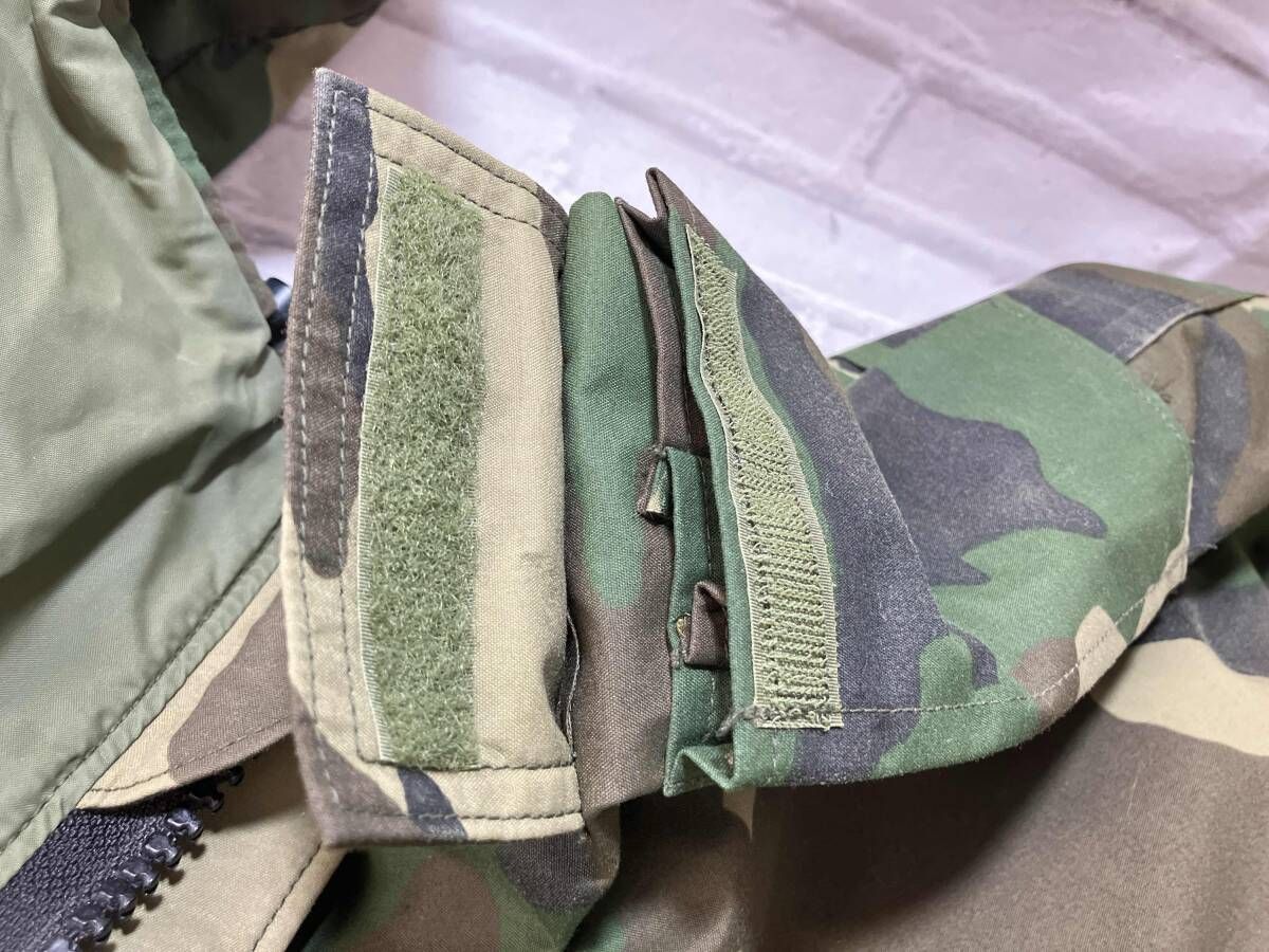 US ARMY/マウンテンパーカー/ECWCS GEN1 GORE-TEX PARKA/前期型/古着/ カーキ /迷彩/ Sサイズ
