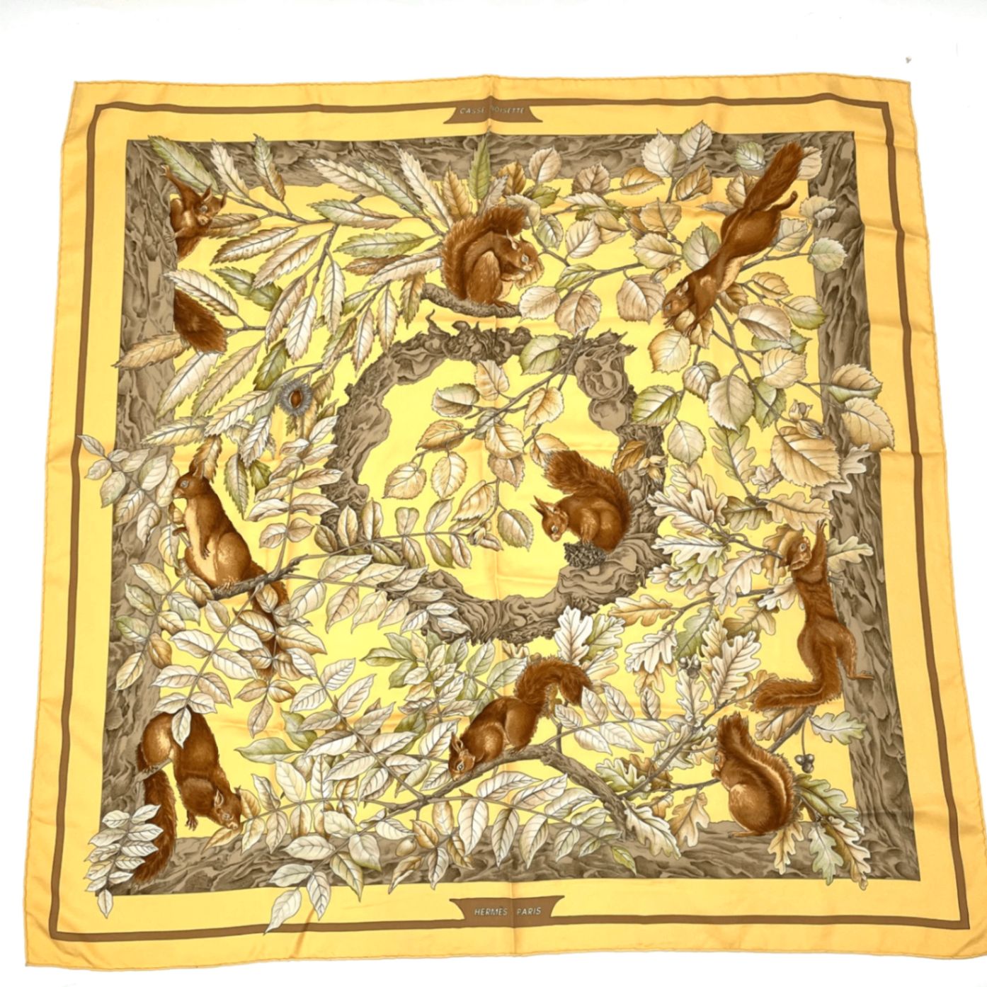 極美品 HERMES エルメス カレ90 CASSE NOISETTE くるみ割り リス柄