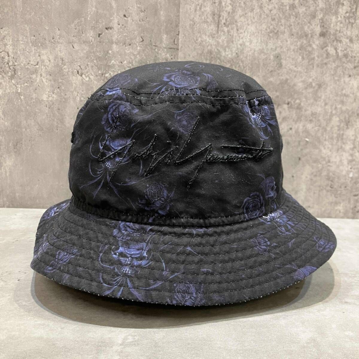 NEW ERA バケットハット × Yohji Yamamoto POUR HOMME スカルローズ