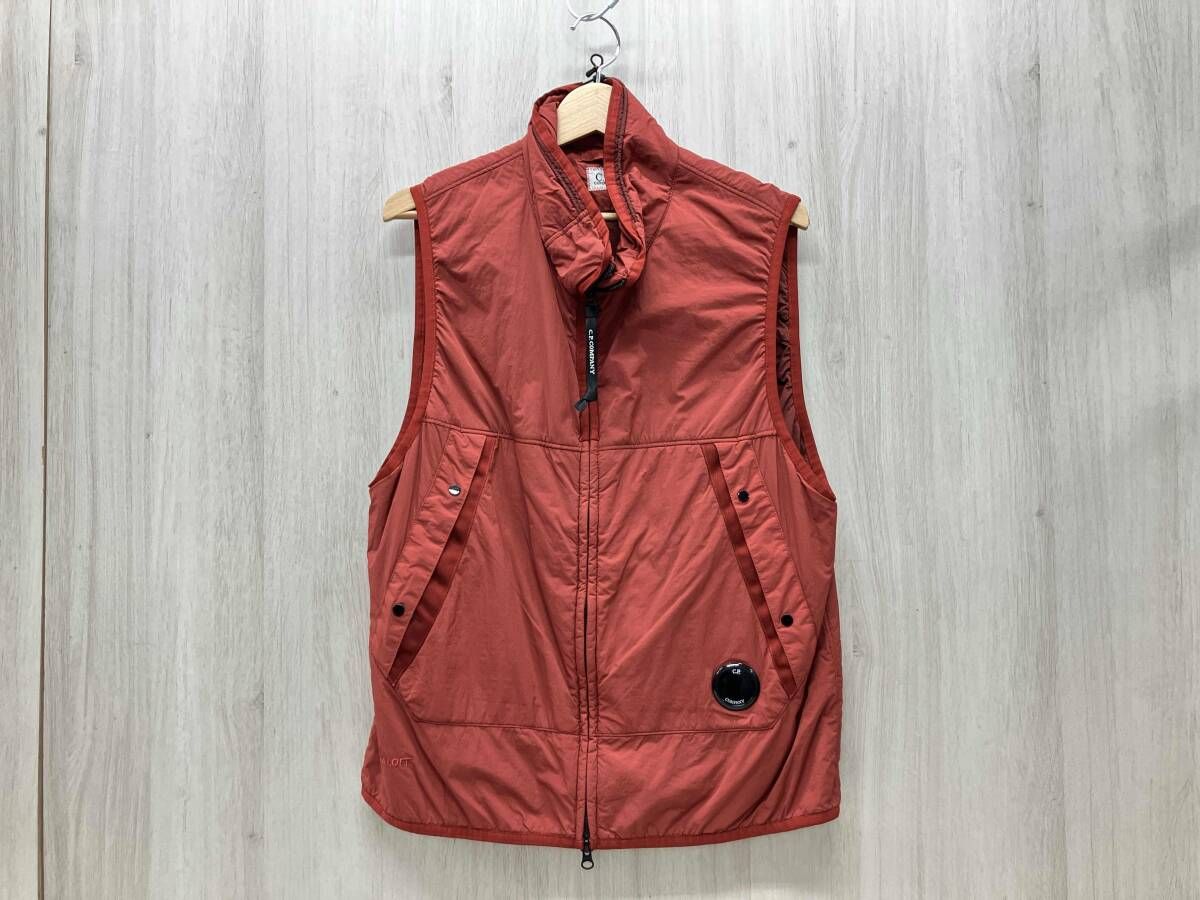 C.P.COMPANY 15CMOW212A 006124G ダウンベスト Lサイズ レッド