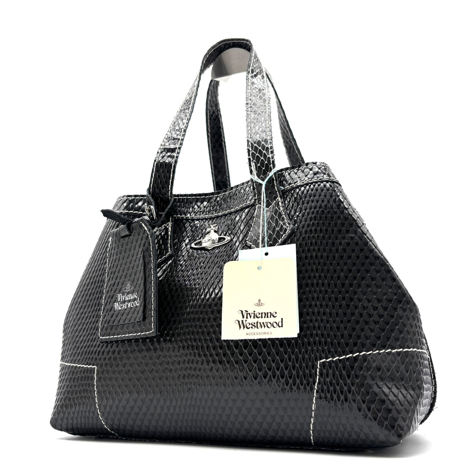 未使用保管品 ヴィヴィアンウエストウッド Vivienne Westwood オーブ トートバッグ ハンドバッグ パテントレザー エナメル 型押し ブラック 黒 タグ付 ボーナス 夏休み 夏コーデ ご褒美 旅行 サマーギフト