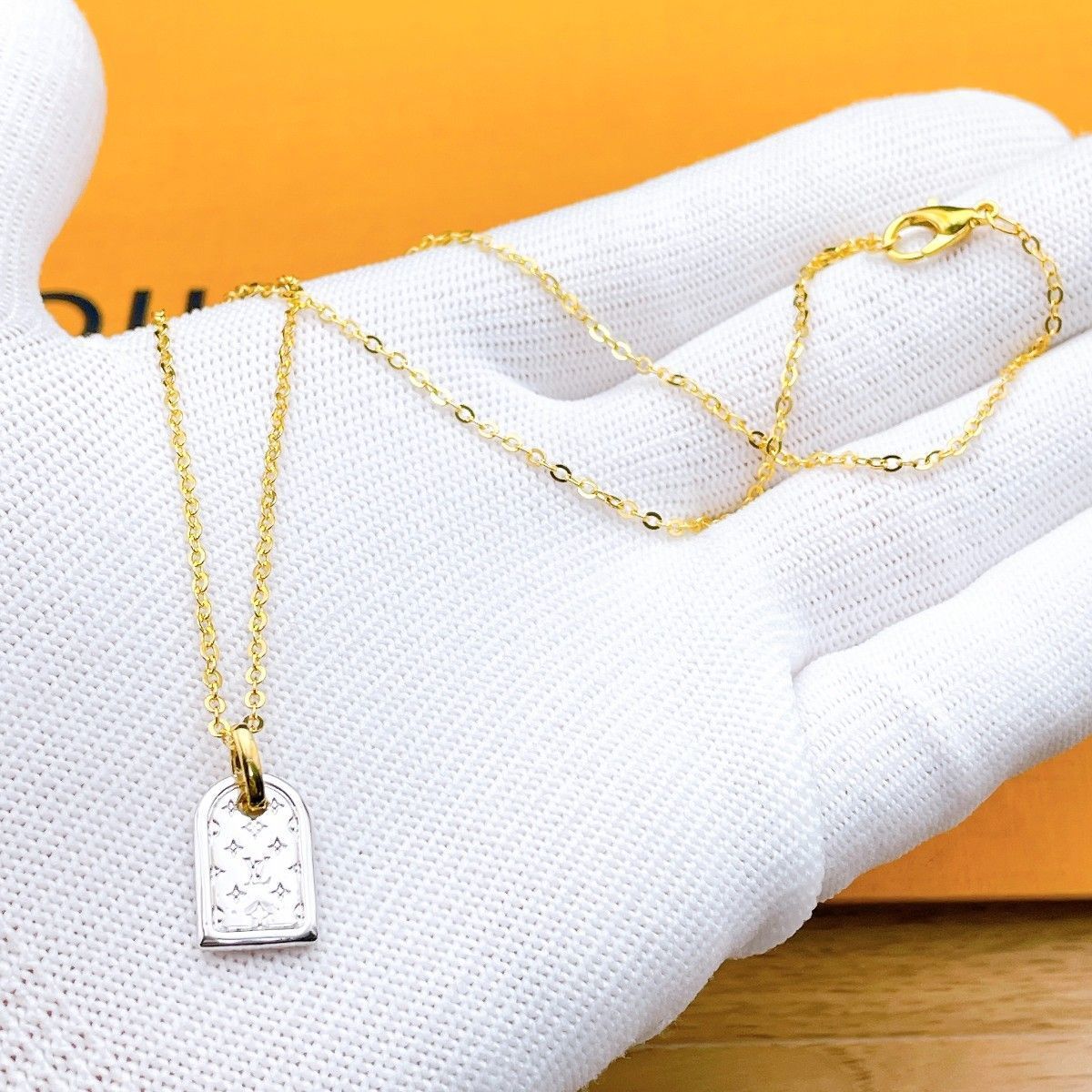 ◇ルイヴィトン◇新品仕上済 LOUIS VUITTON M63141 ナノグラム