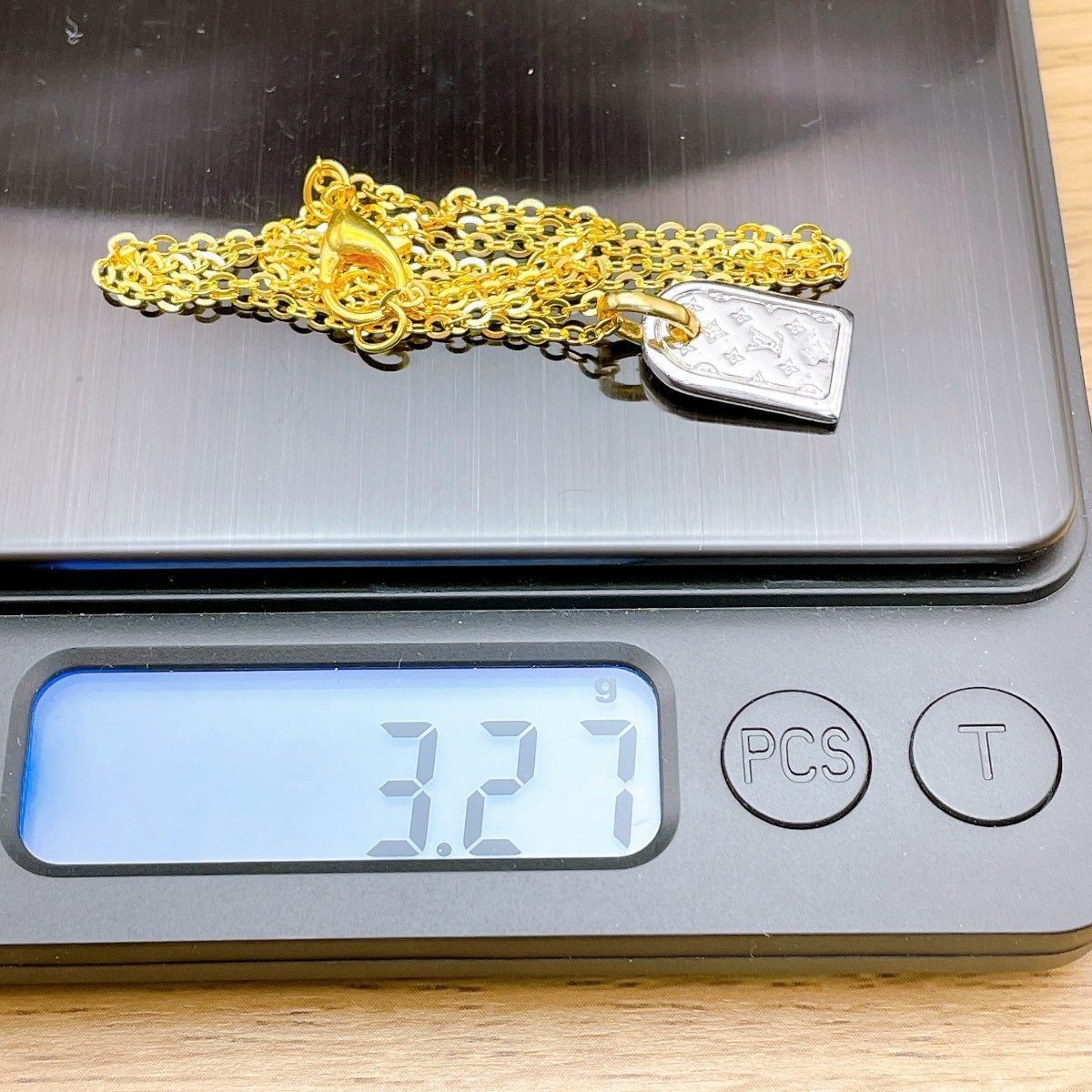 ◇ルイヴィトン◇新品仕上済 LOUIS VUITTON M63141 ナノグラム 