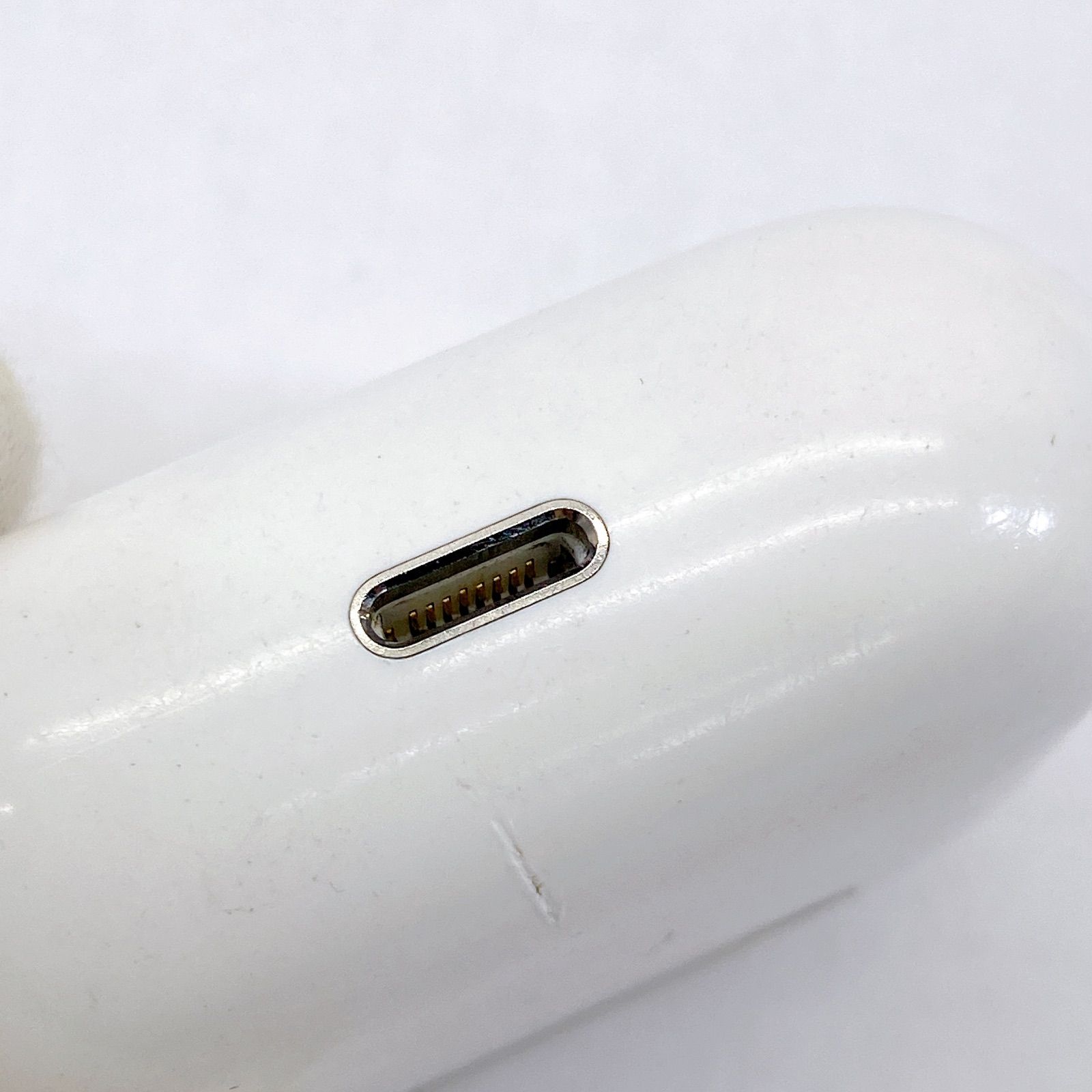 □Apple AirPods 第3世代 MME73J/A A2565 A2564 A2566 MagSafe充電