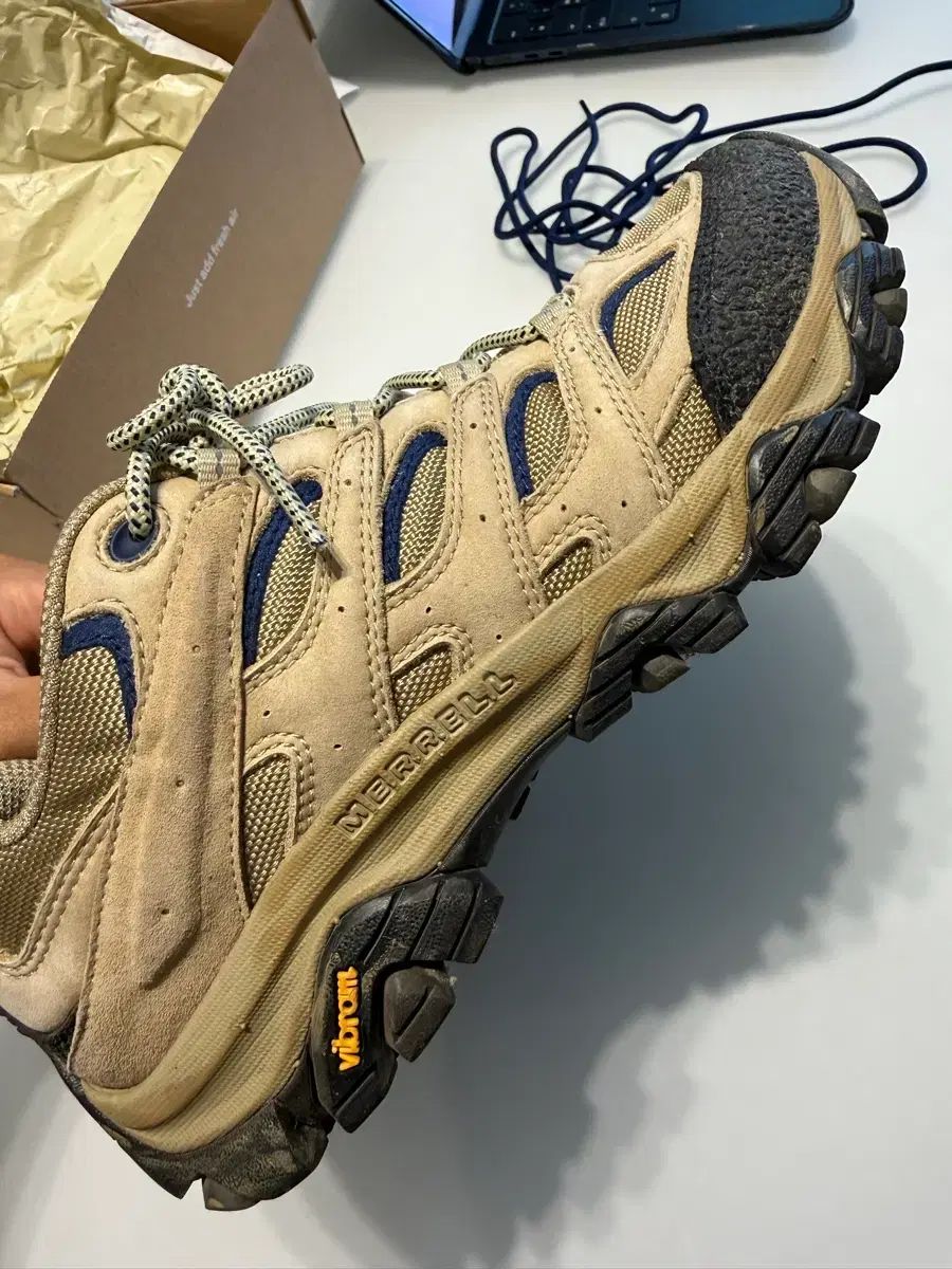 MERRELL カーキ KITH(キス) ウール Moab3 245mm