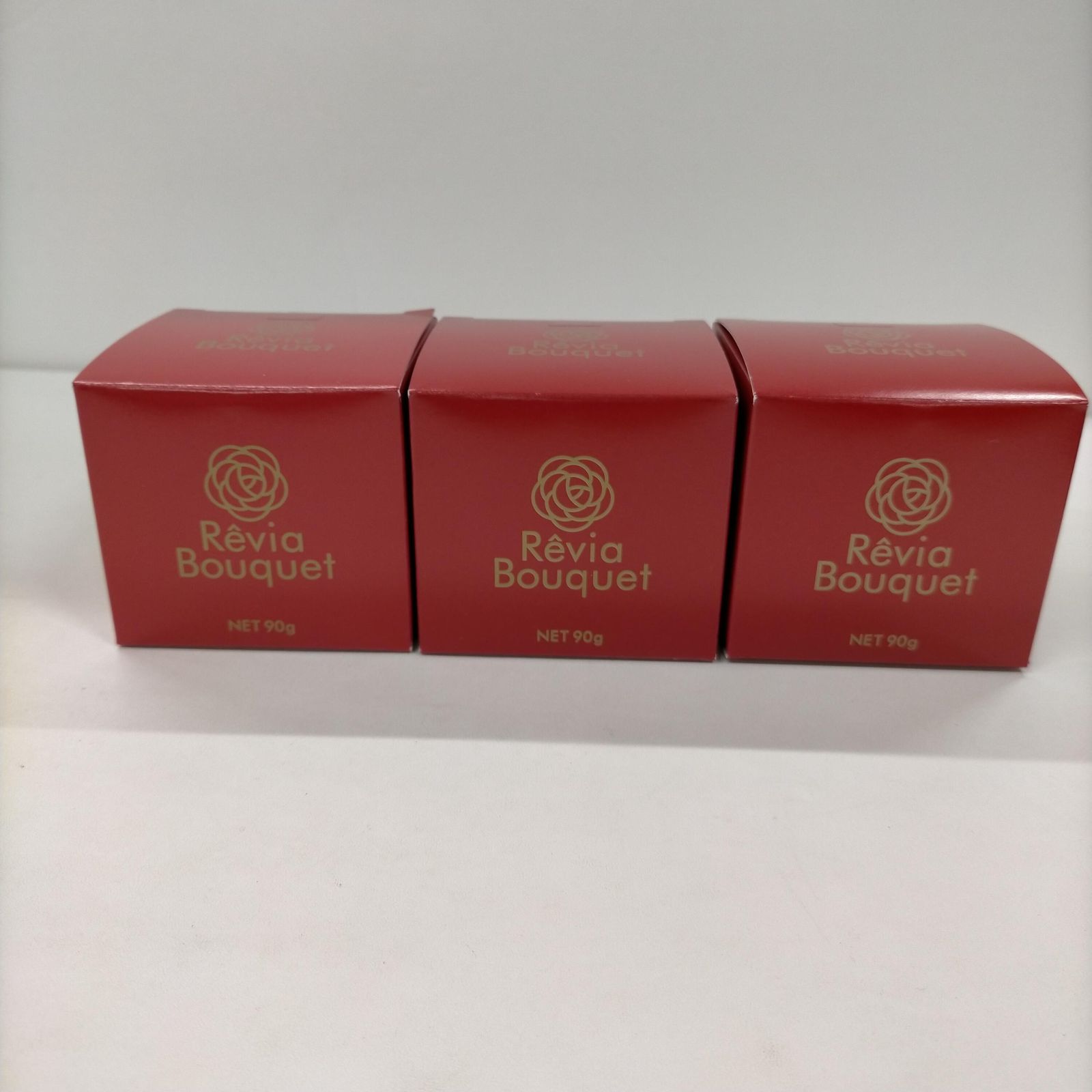 T3539 レヴィアブーケ 薬用フレグランスクリーム 90g 計3点セット