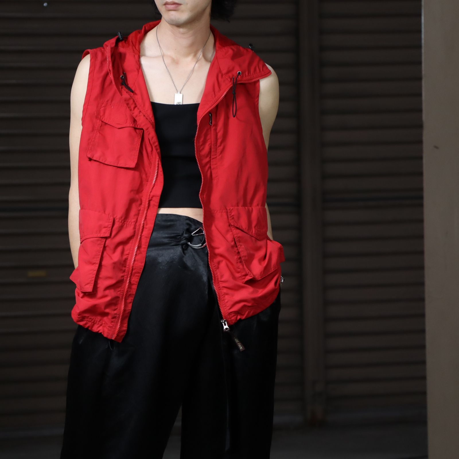 gorpcore sleeveless mountain jacket with multi-pockets テック デザイン ノースリーブ ジップアップ マウンテン ジャケット マルチポケット レッド 赤 gorpcore sleeveless mountain jacket with multi-pockets テック デザイン ノースリーブ ジップアップ マウンテン ジャケット マルチポケット レッド 赤