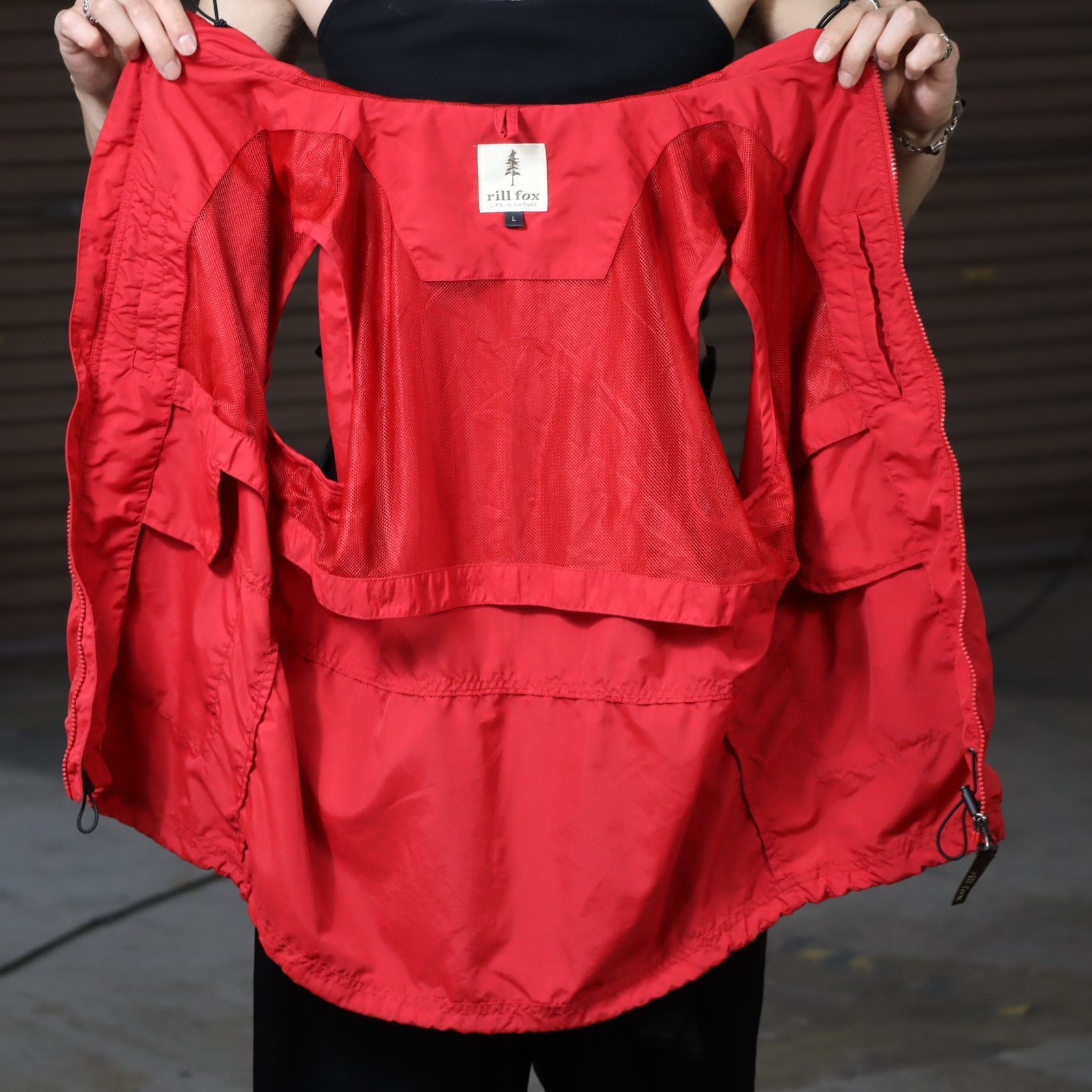 gorpcore sleeveless mountain jacket with multi-pockets テック デザイン ノースリーブ ジップアップ マウンテン ジャケット マルチポケット レッド 赤 gorpcore sleeveless mountain jacket with multi-pockets テック デザイン ノースリーブ ジップアップ マウンテン ジャケット マルチポケット レッド 赤