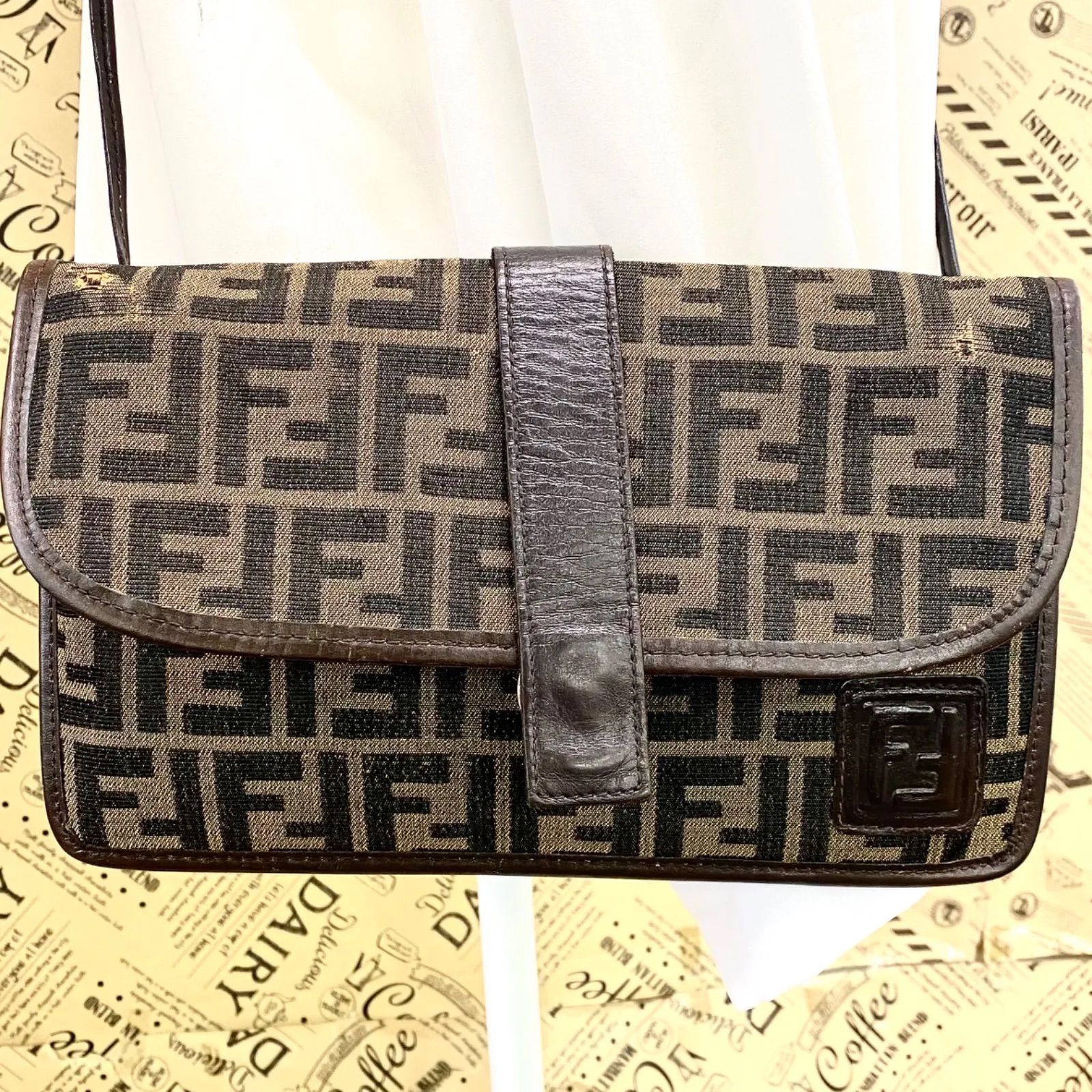 フェンディ ズッカ柄 ショルダー バッグ キャンバス ブラウン GF17 