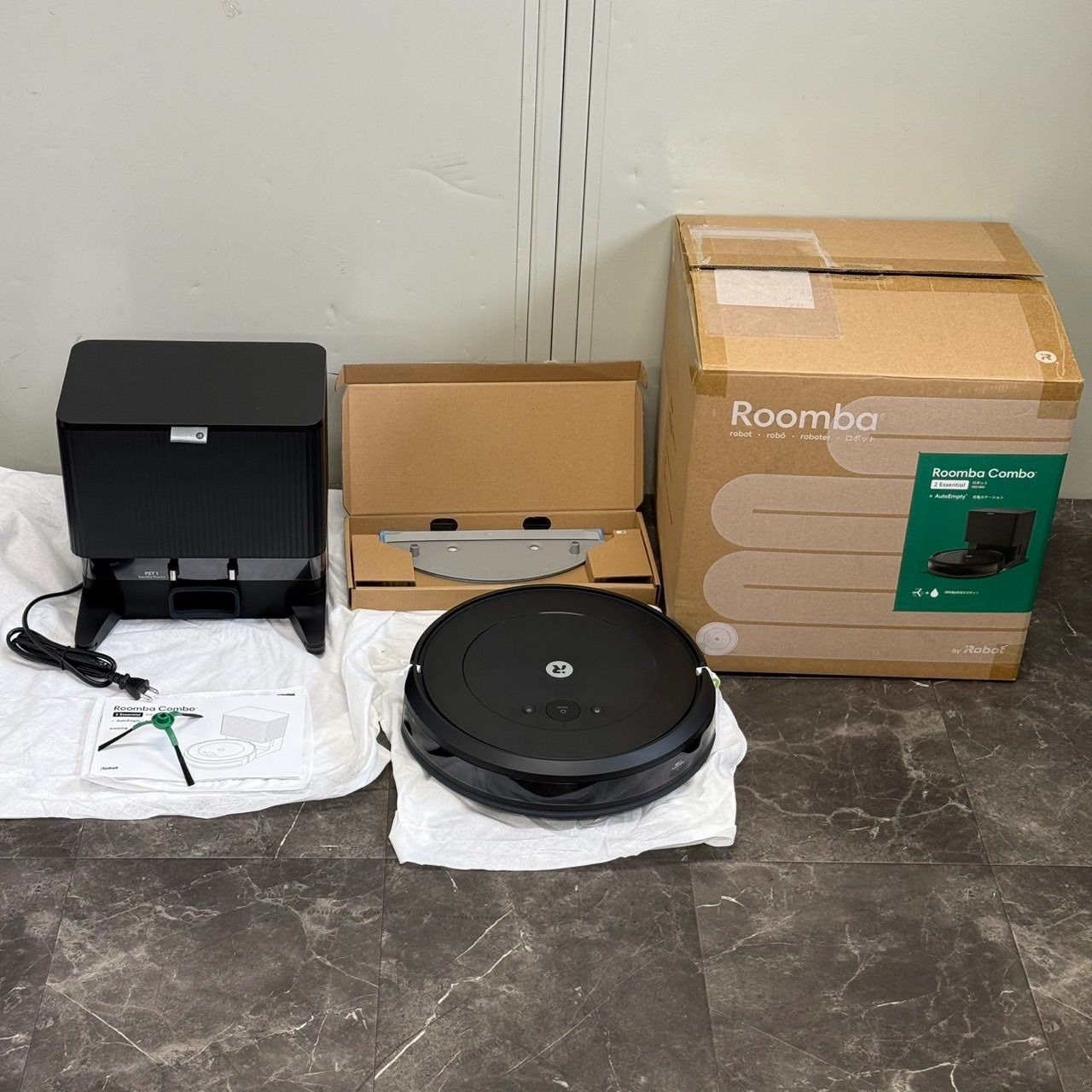 ◇送料込!新品未使用 iRobot Roomba Combo 2 Essential Y051060 AutoEmpty充電ステーション付 ルンバコンボ ロボット掃除機