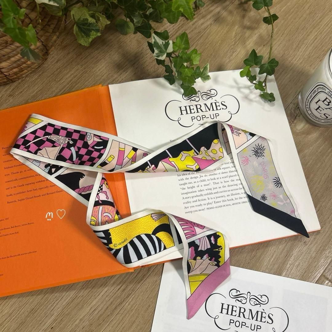 HERMESエルメス ツイリー エルメスファクトリースーツ シルクスカーフ