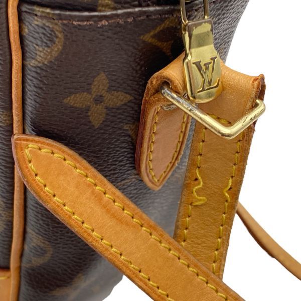 ○ ルイヴィトン LOUIS VUITTON トロカデロ 30 ショルダーバッグ