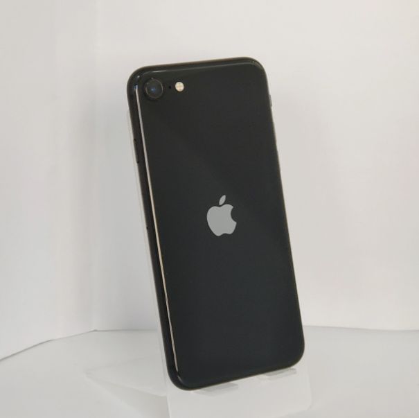 【中古B】 Apple iPhone SE(第2世代) 64GB ホワイト ブラック SIMフリー　*7046-bbk　7046-bwh
