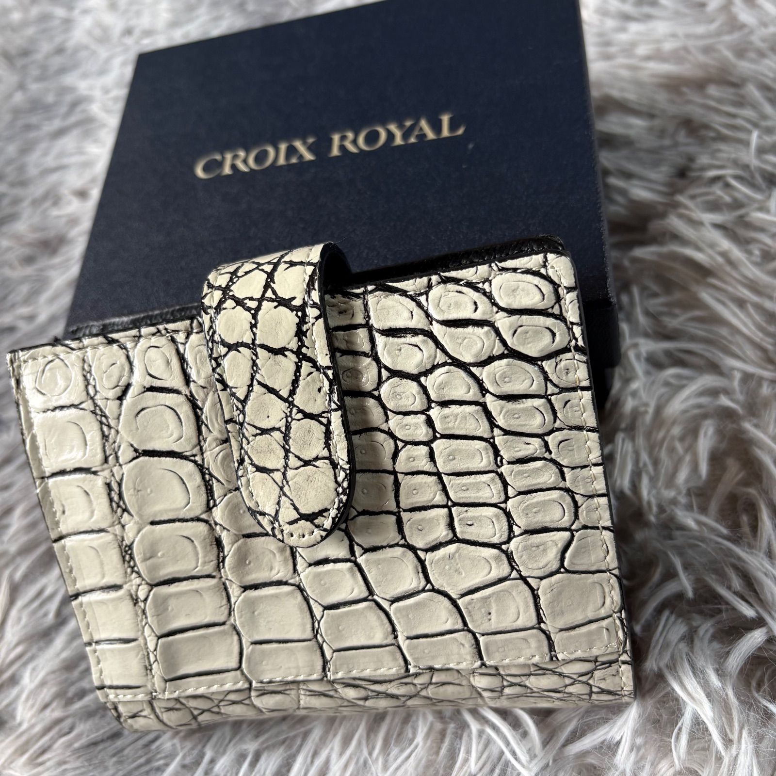 YS26F-007　新品未使用　クロワ・ロワイヤル／CROIX ROYAL 財布 ウォレット レディース 女性 女性用 クロコ クロコダイル レザー 革 本革 ホワイト 白