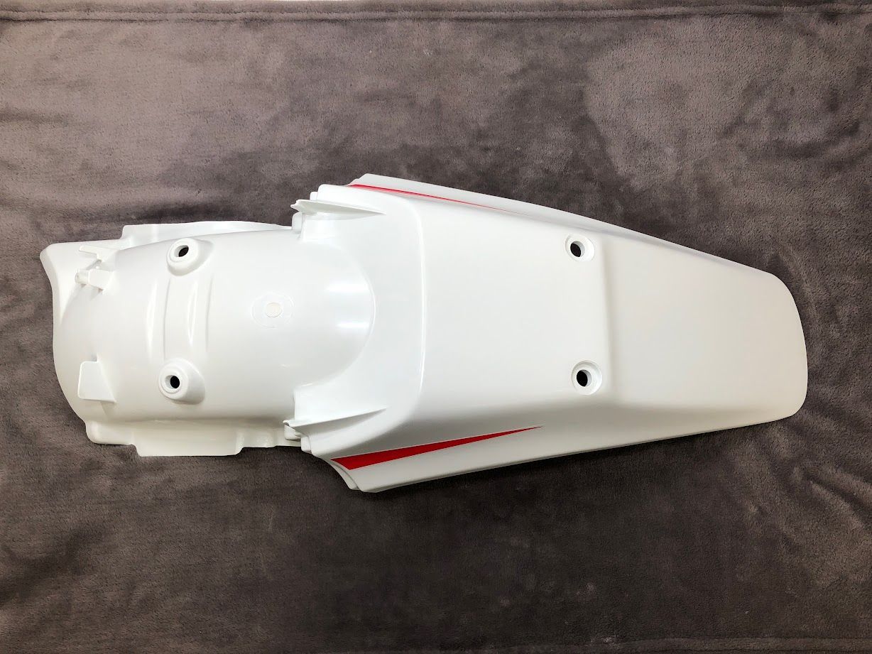 ホンダCRM250AR用リアフェンダー