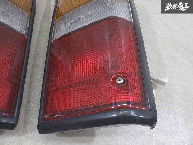 【ストア出品】 日産 純正 E24 キャラバン 2000年 テールライト テールランプ 左右セット KOITO 220-24522 NISSAN JDM 即納 棚8-4