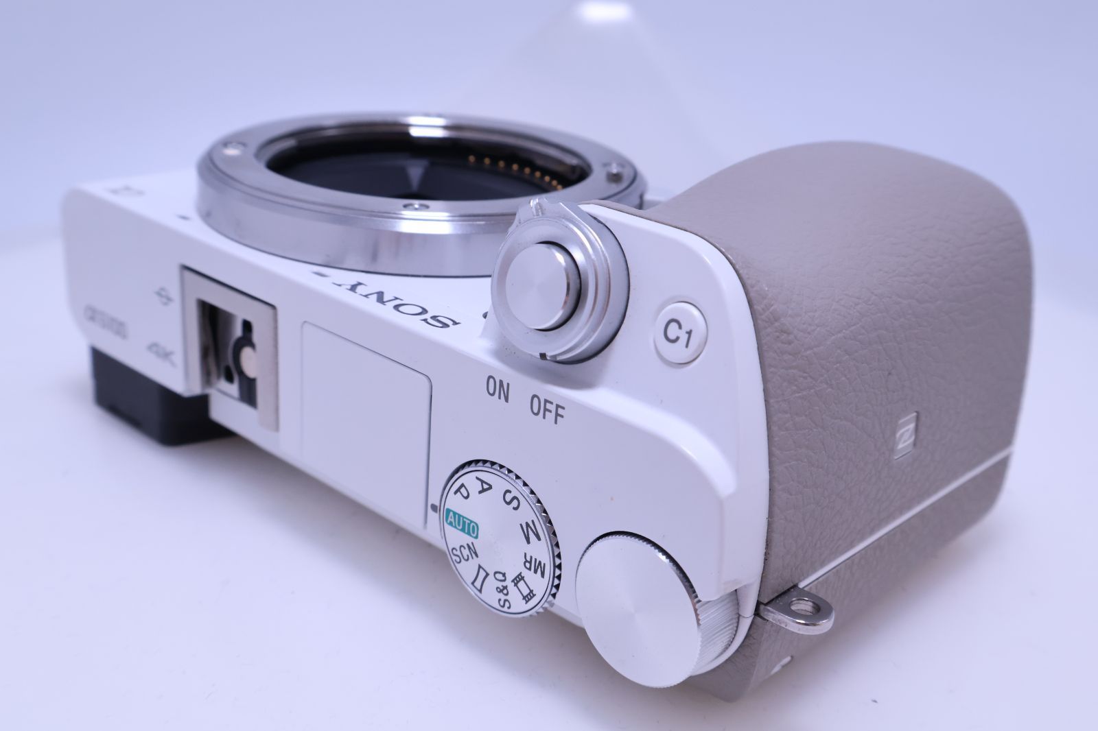 7,927回 極美品】SONY α6100 ボディ ホワイト ILCE-6100 ミラーレス