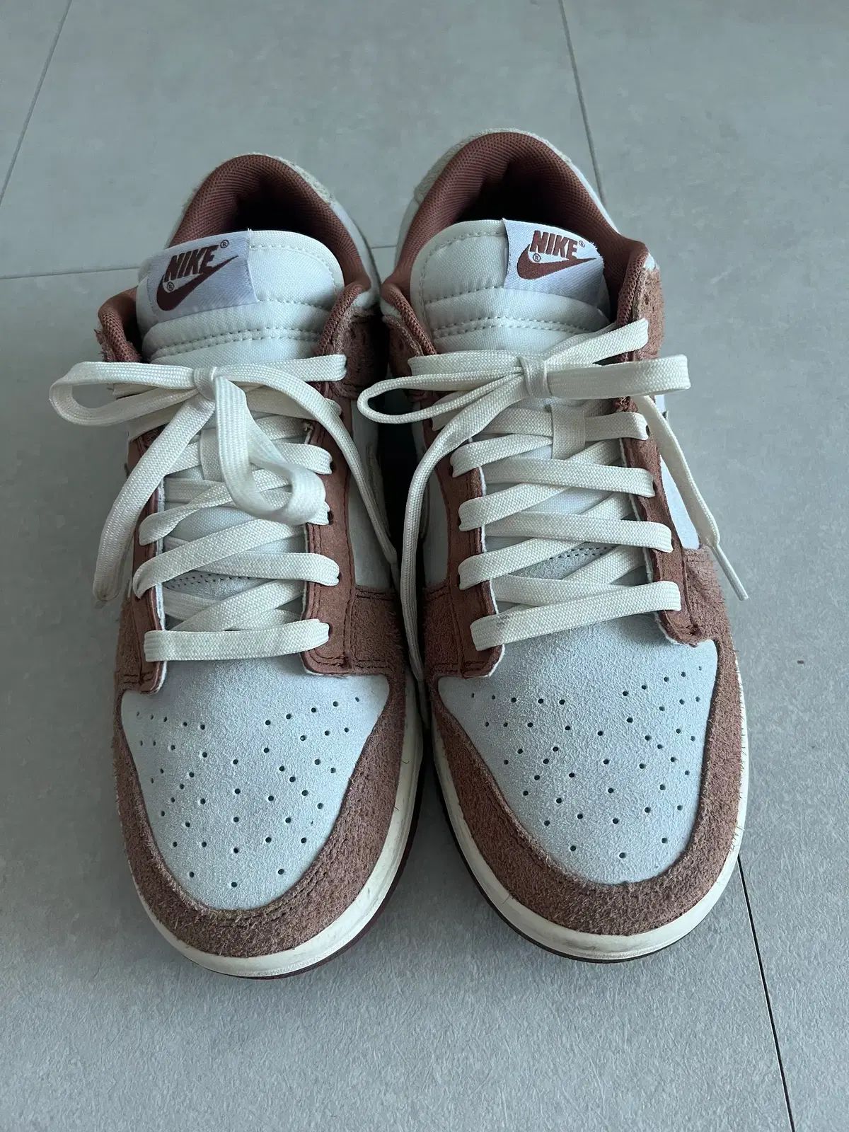 270 NIKE ダンク ロー カリー