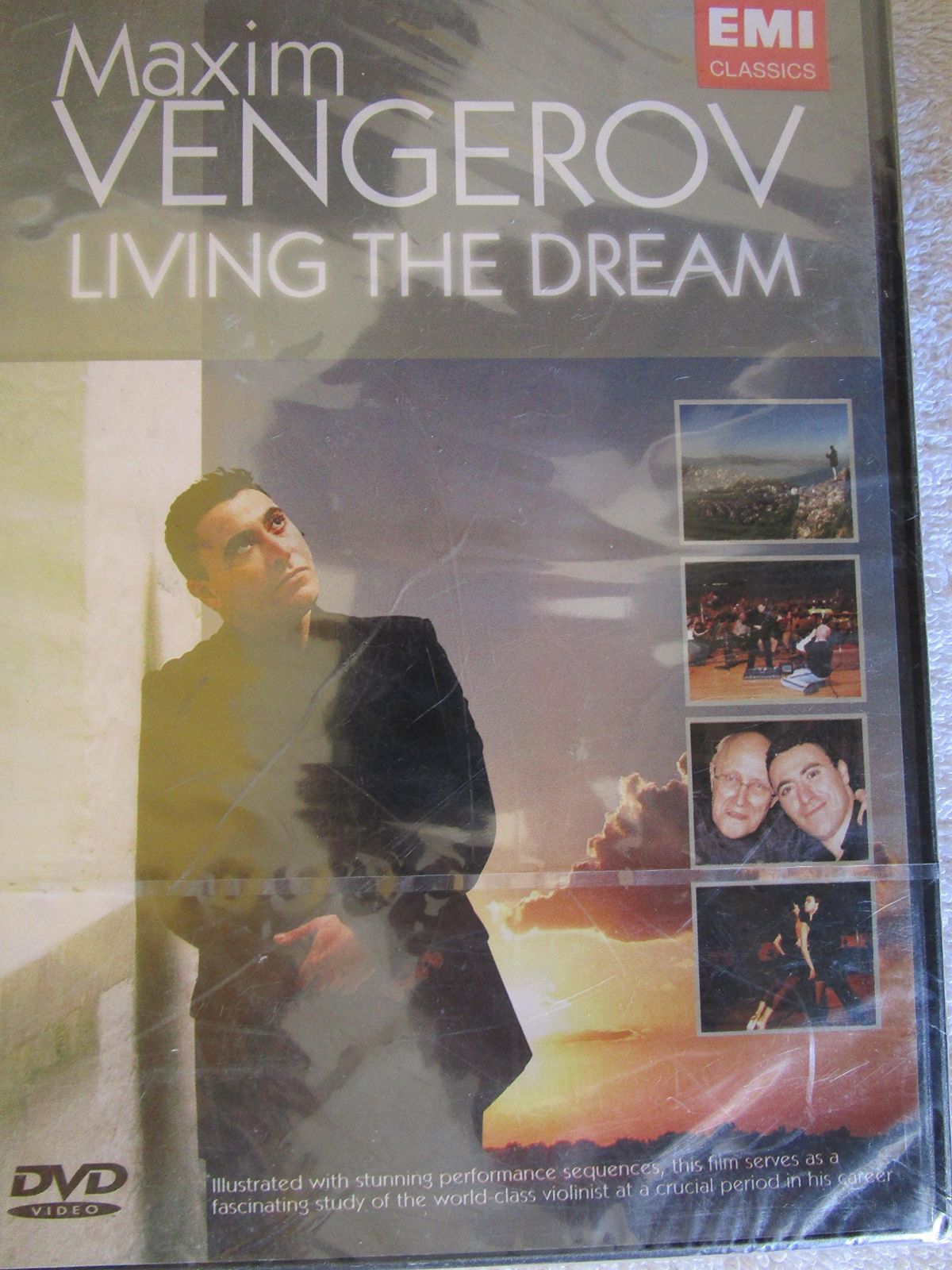 Living the Dream [DVD]