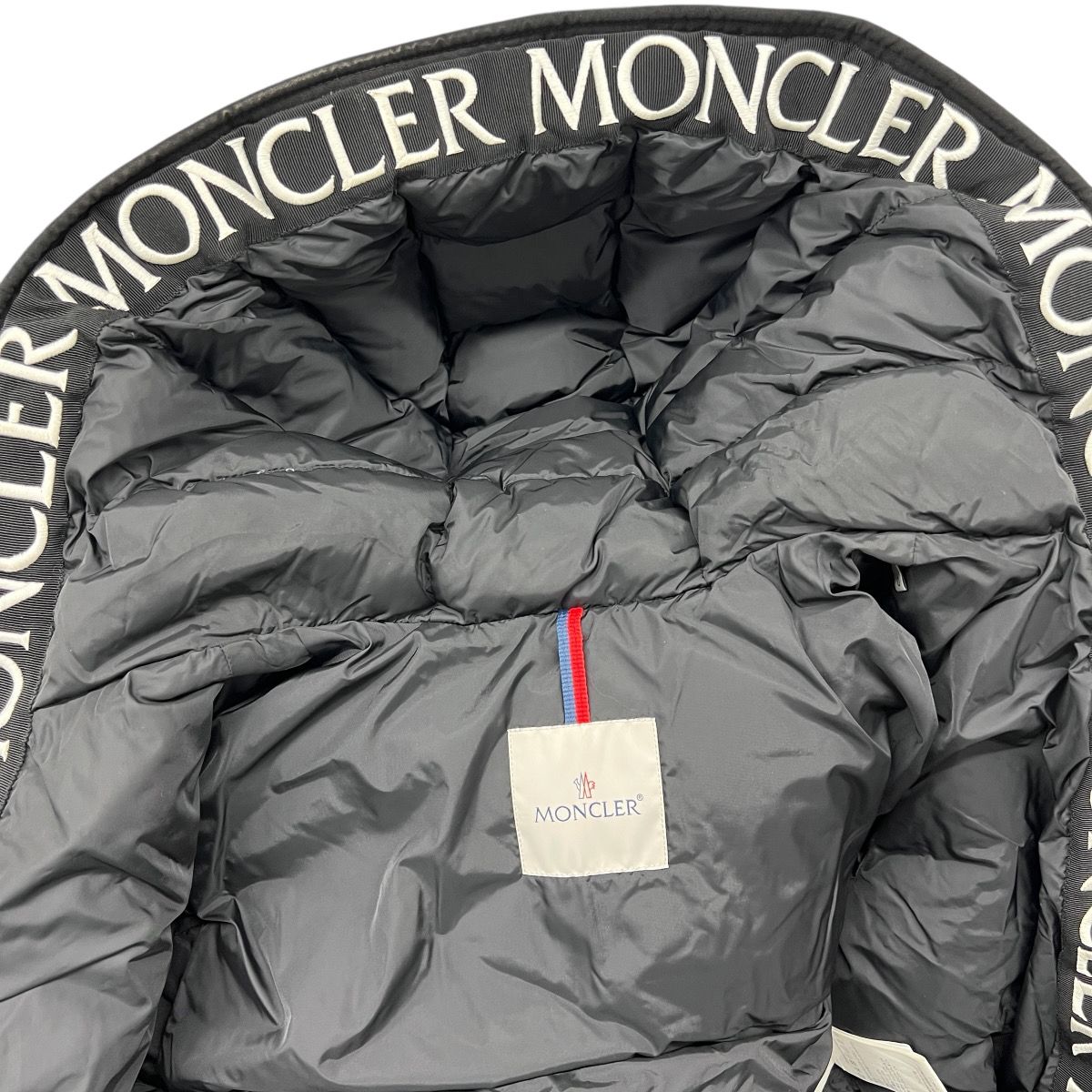 MONCLER 美品 モンクレール 2018年 MONTCLAR モンクラー 41320 ダウン 