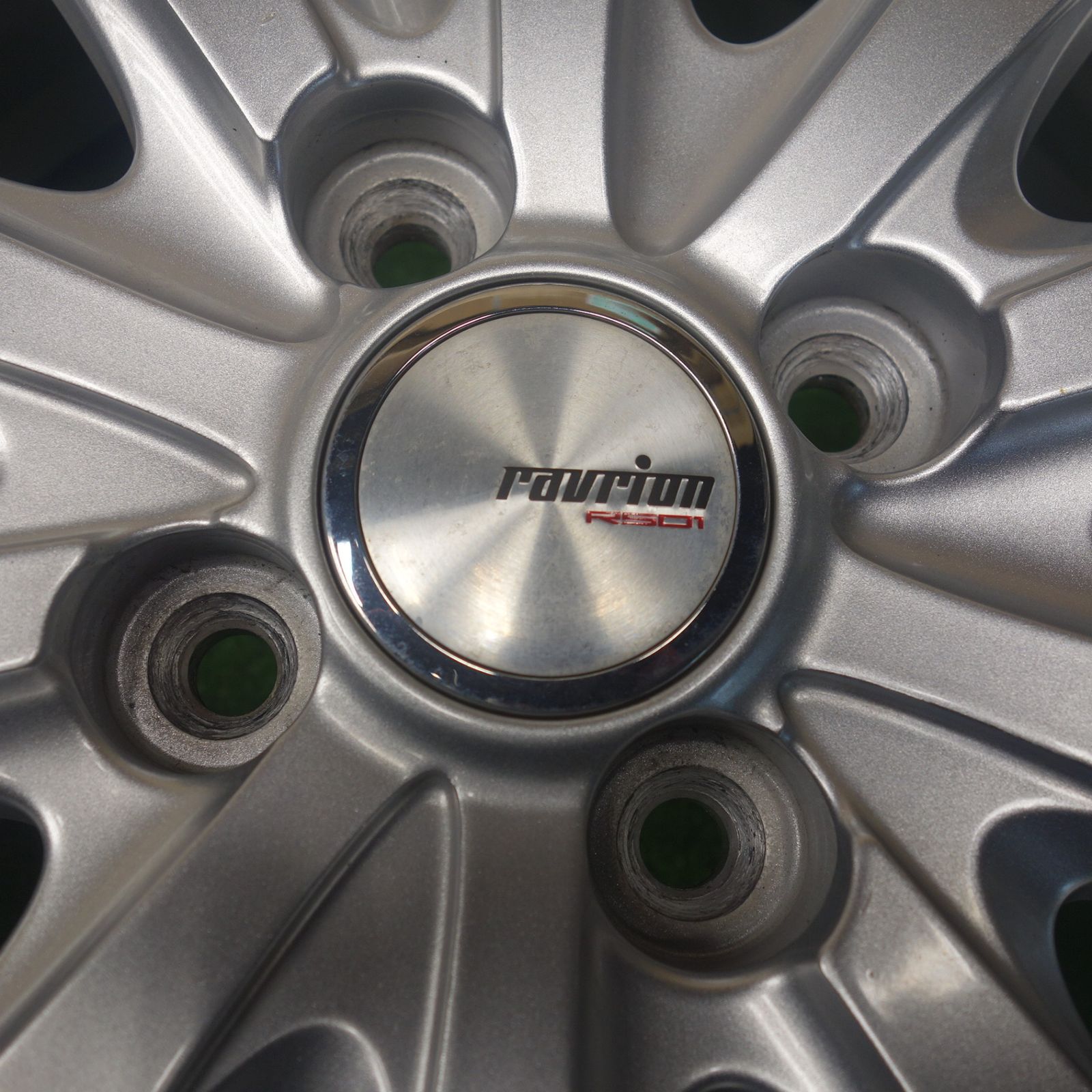 バリ溝！22年！キレイ！9.5分☆スタッドレス 185/60R15 トーヨー
