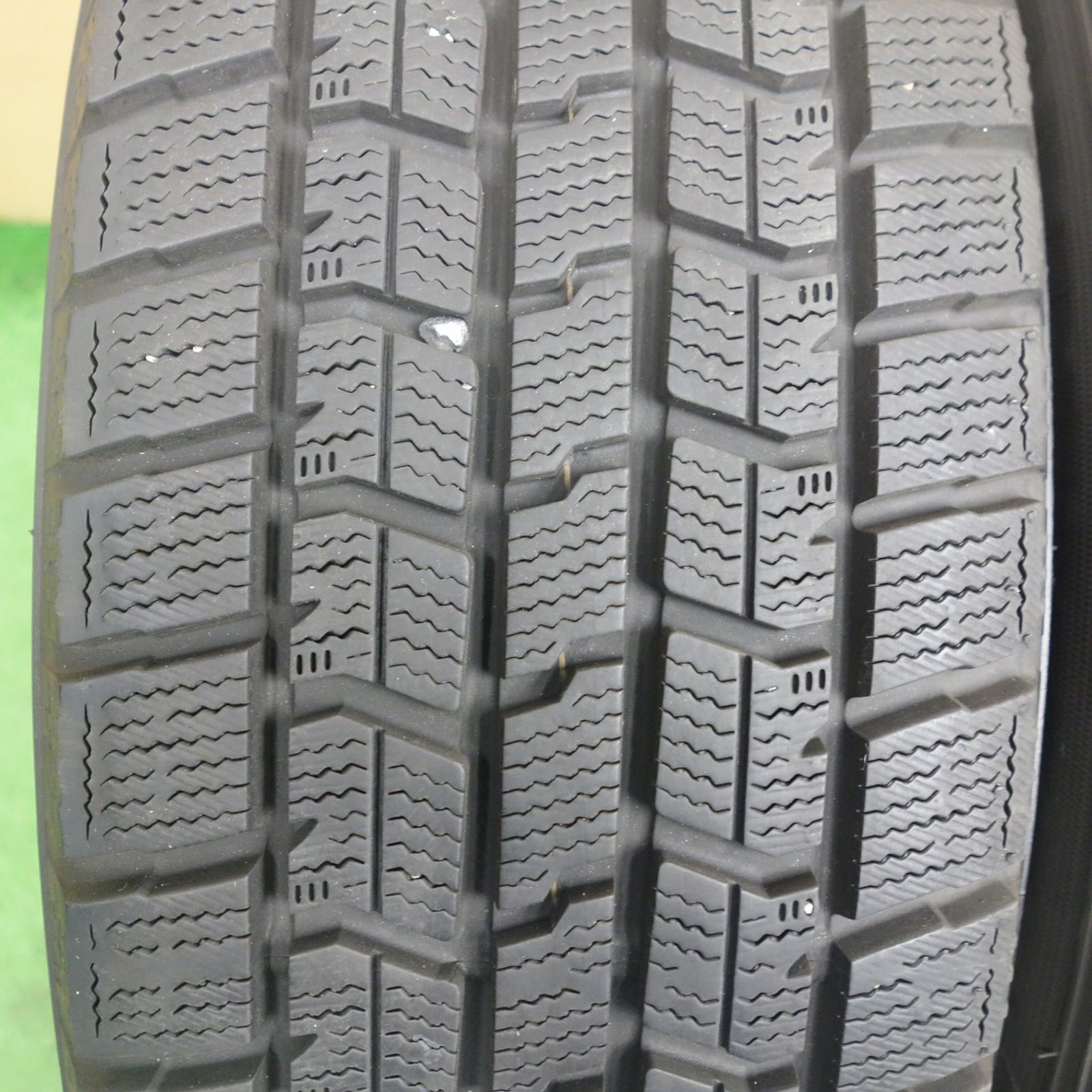 【送料込】22年バリ溝 スタッドレスタイヤ195/65R15 プリウスなど バリ溝！22年！キレイ！9.5分☆プリウス 等 195/65R15 スタッドレス