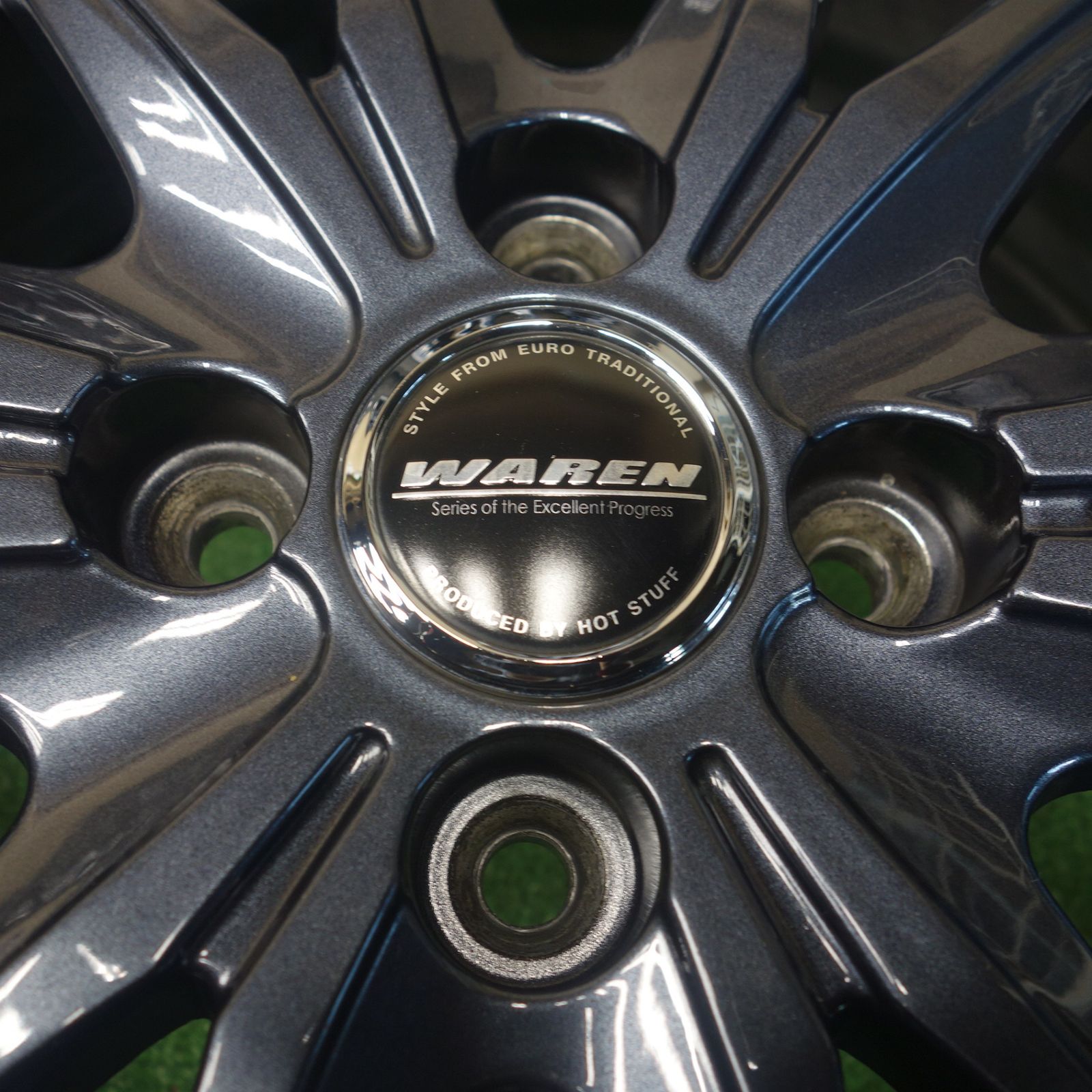 キレイ！22年☆スタッドレス 185/60R15 アイスエスポルテ WAREN