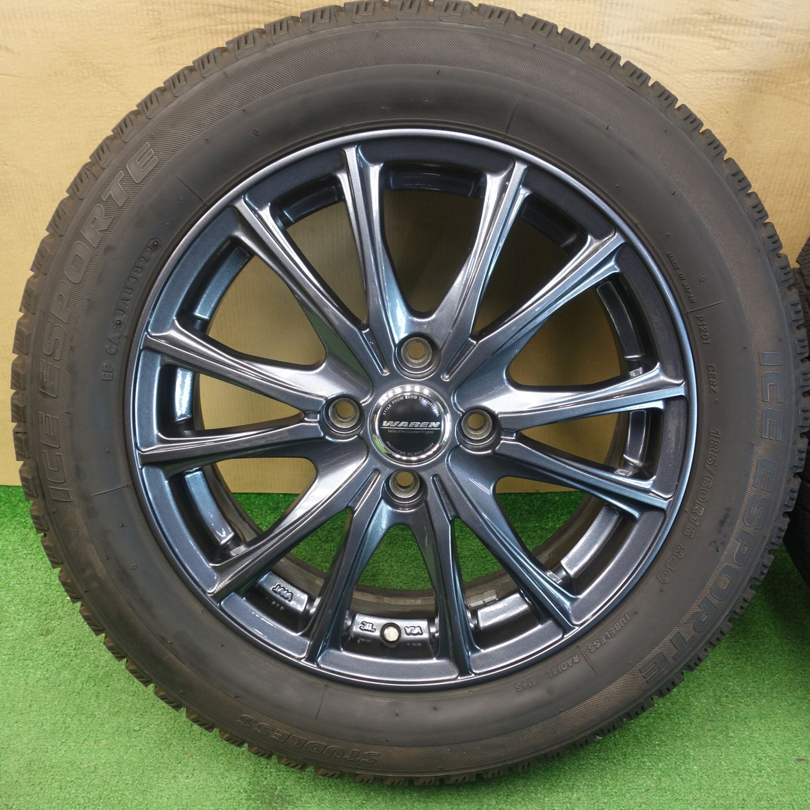 キレイ！22年☆スタッドレス 185/60R15 アイスエスポルテ WAREN