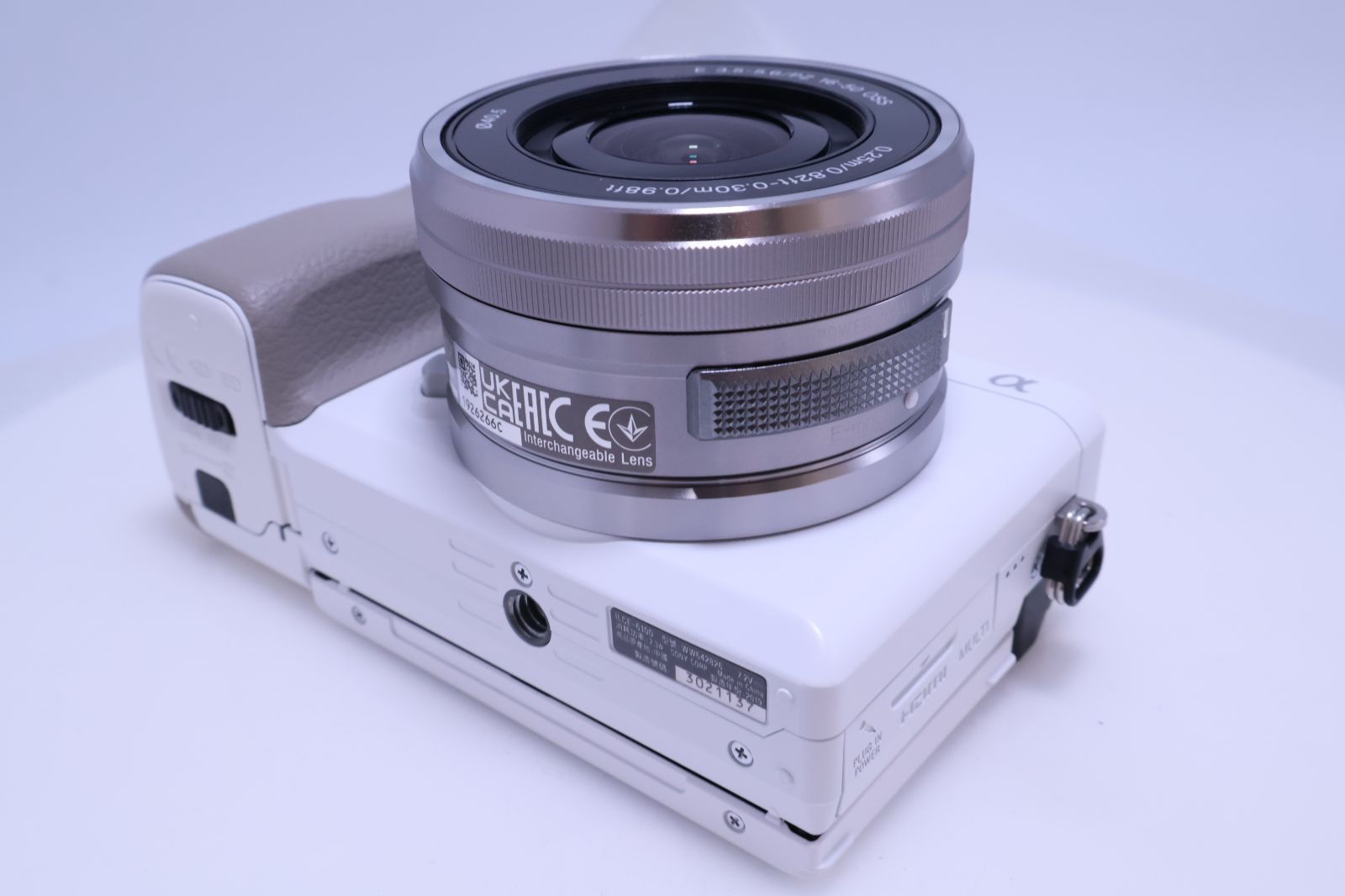 4,201回 ほぼ新品】SONY α6100 パワーズームレンズキット ホワイト 