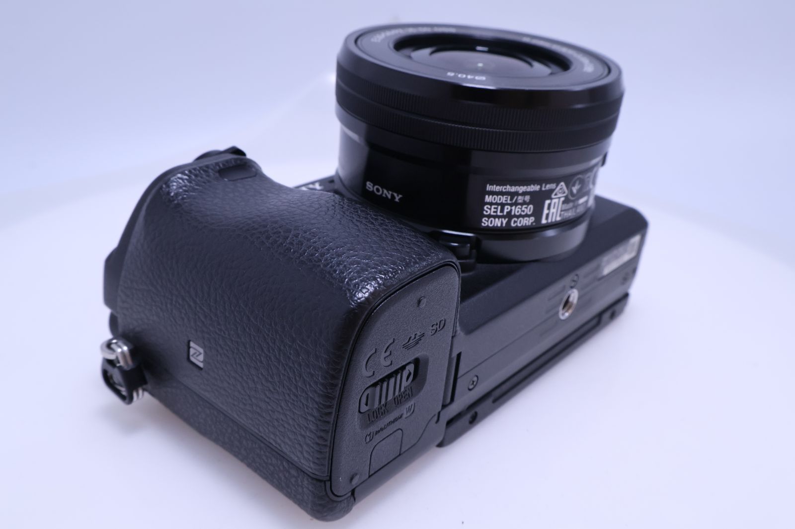 美品】SONY α6400 パワーズームレンズキット(同梱レンズ:SELP1650 