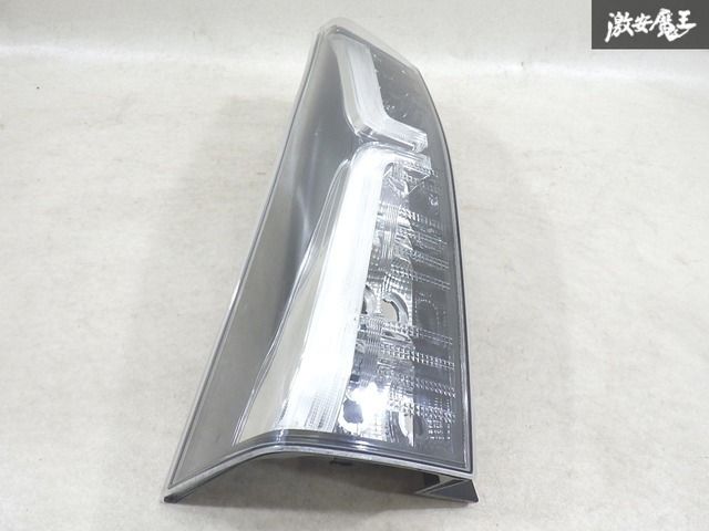 【LED点灯OK】 ダイハツ 純正 LA650S LA660S タント カスタム LED テールランプ テールライト 左 左側 助手席側 KOITO 220-69075 棚I-6