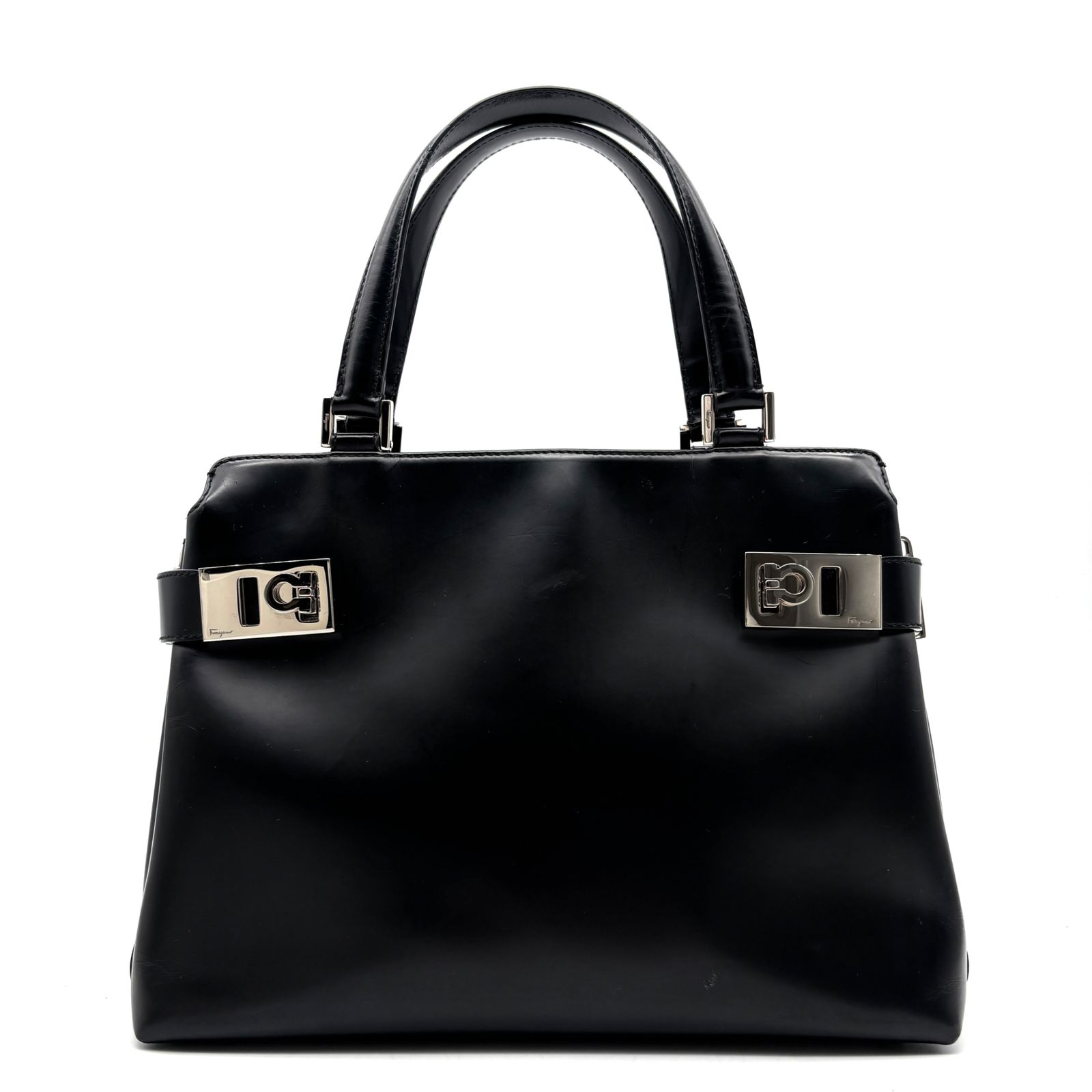 サルヴァトーレフェラガモ Salvatore Ferragamo ダブルガンチーニ